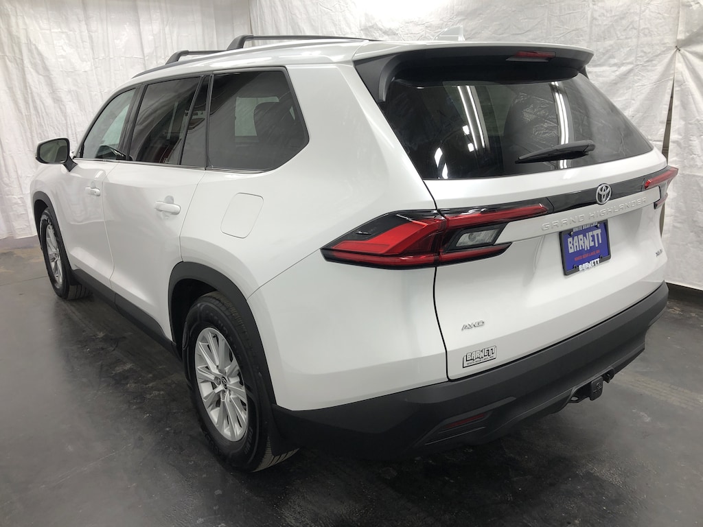 Used 2024 Toyota Grand Highlander XLE SUV