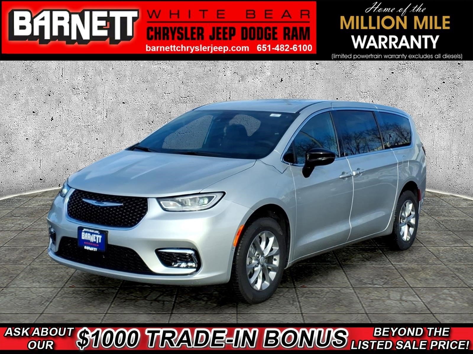 2026 Chrysler Pacifica Select AWD's photo