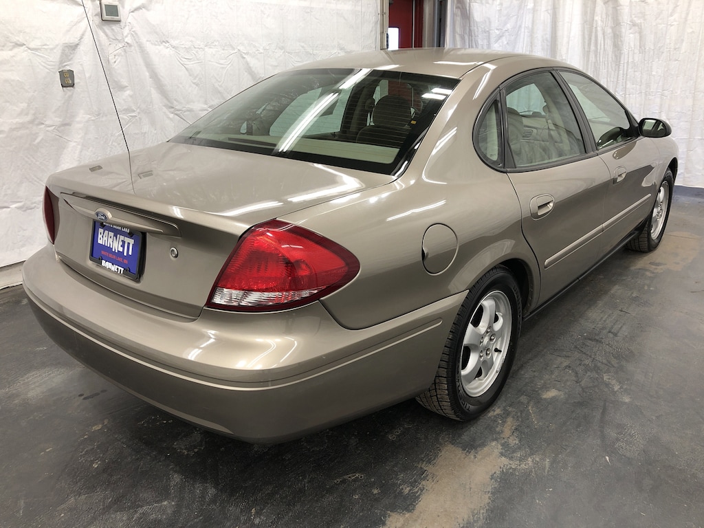 Used 2006 Ford Taurus SE Sedan