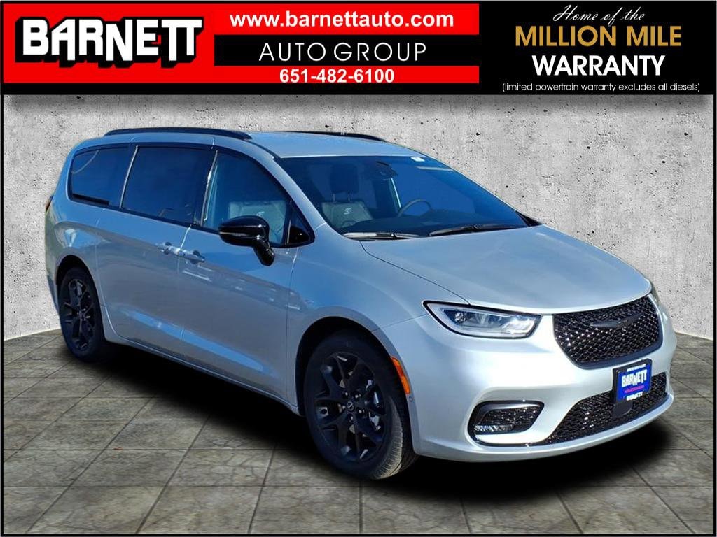 New 2026 Chrysler Pacifica SELECT Passenger Van