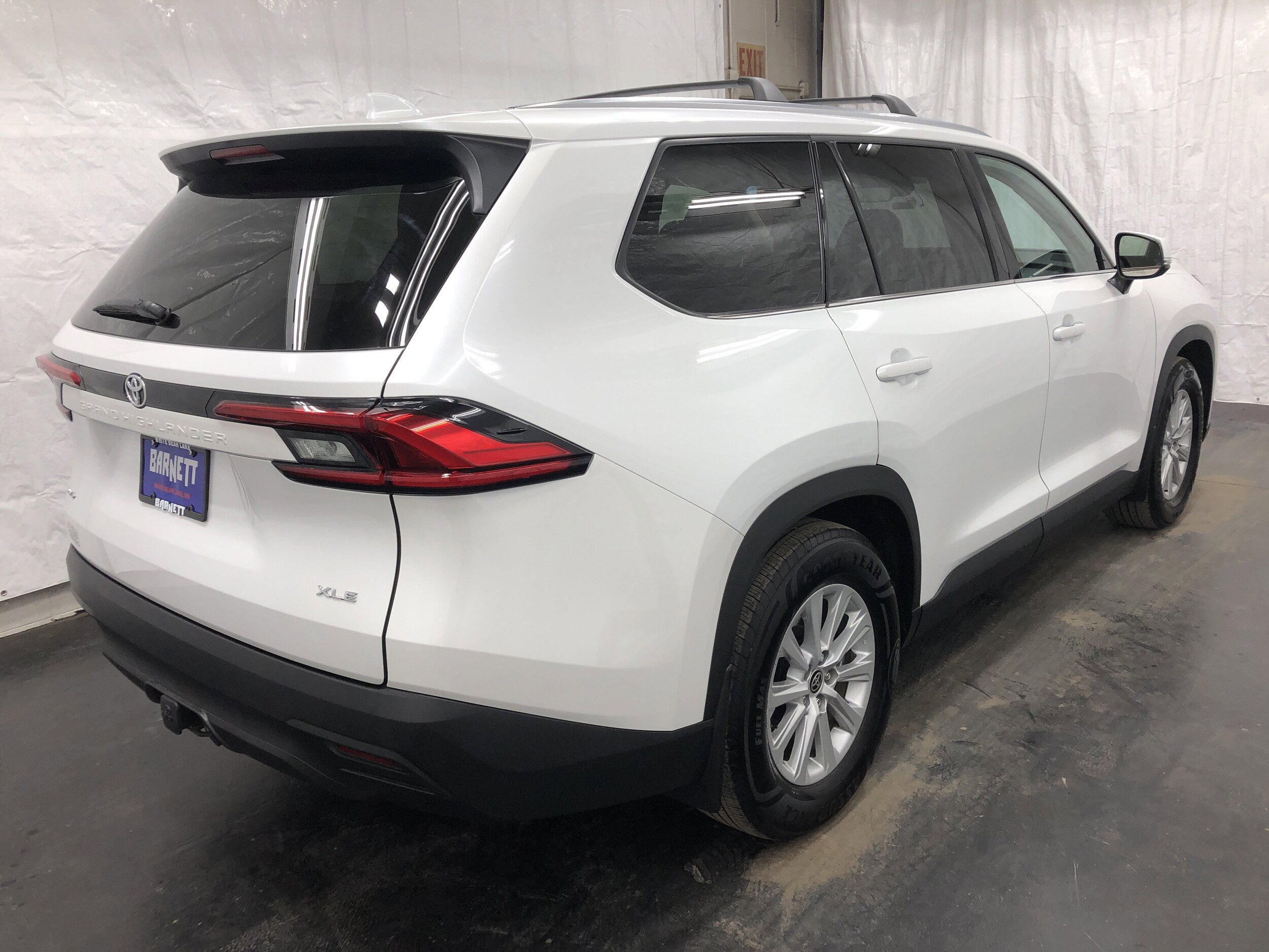 2024 Toyota Grand Highlander XLE photo 3