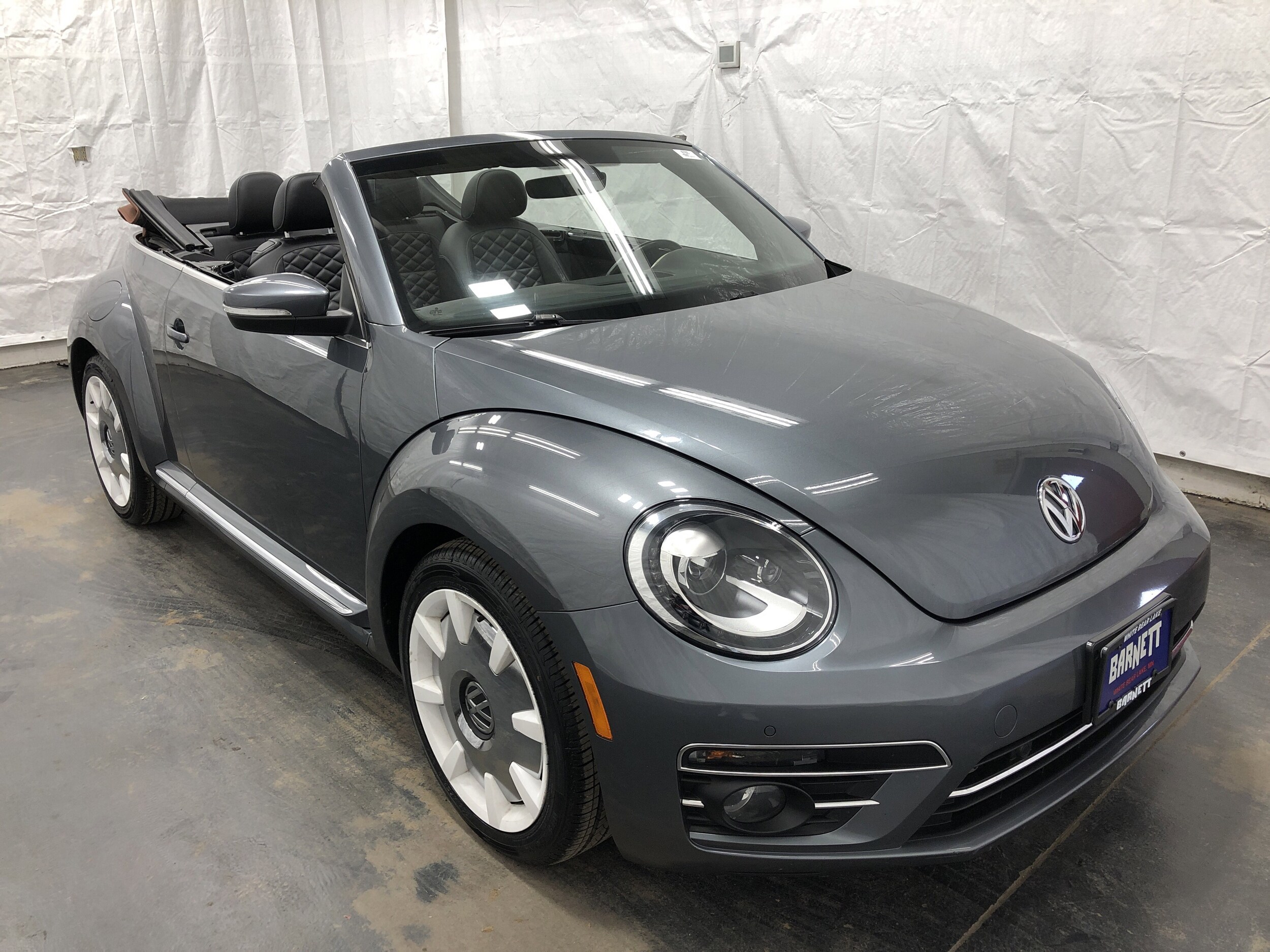 2019 Volkswagen Beetle Final Edition SEL Convertible photo 4