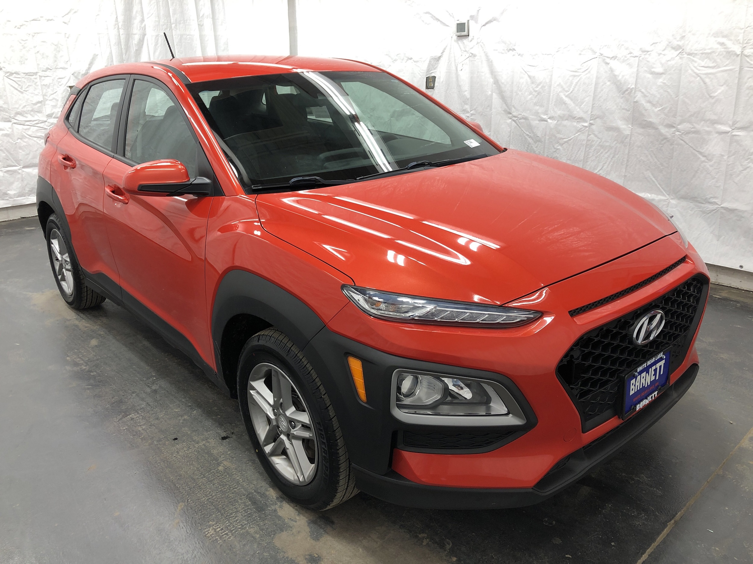 Used 2019 Hyundai Kona SE with VIN KM8K1CAA3KU358019 for sale in White Bear Lake, Minnesota