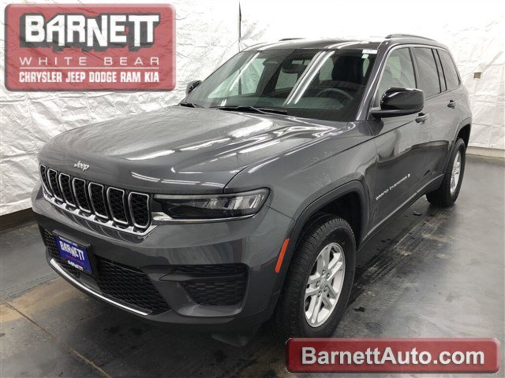 Used 2024 Jeep Grand Cherokee Laredo SUV