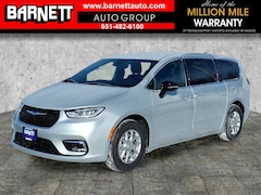 2026 Chrysler Pacifica SELECT Passenger Van