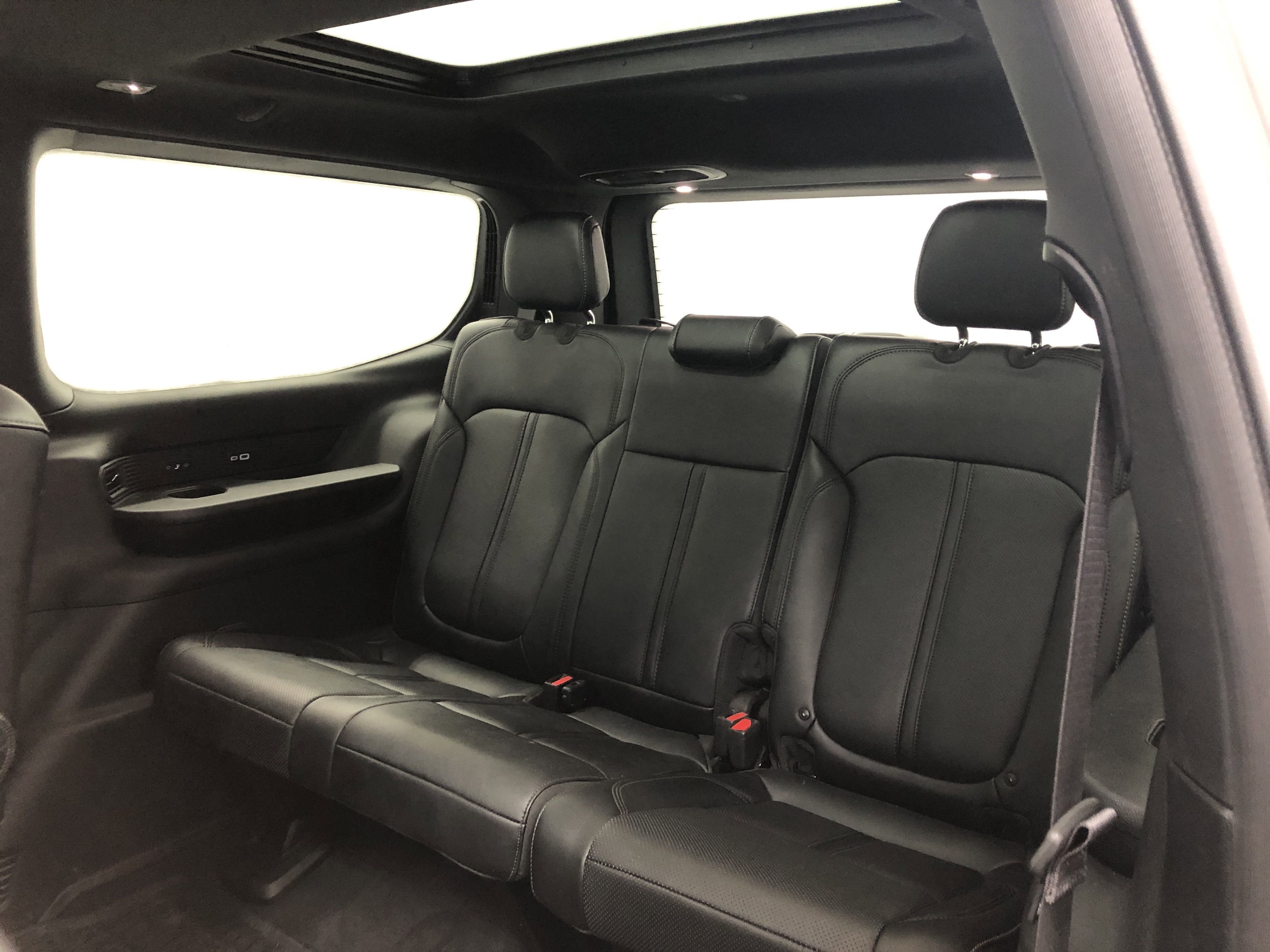 2024 Jeep Wagoneer Series II - Photo 8