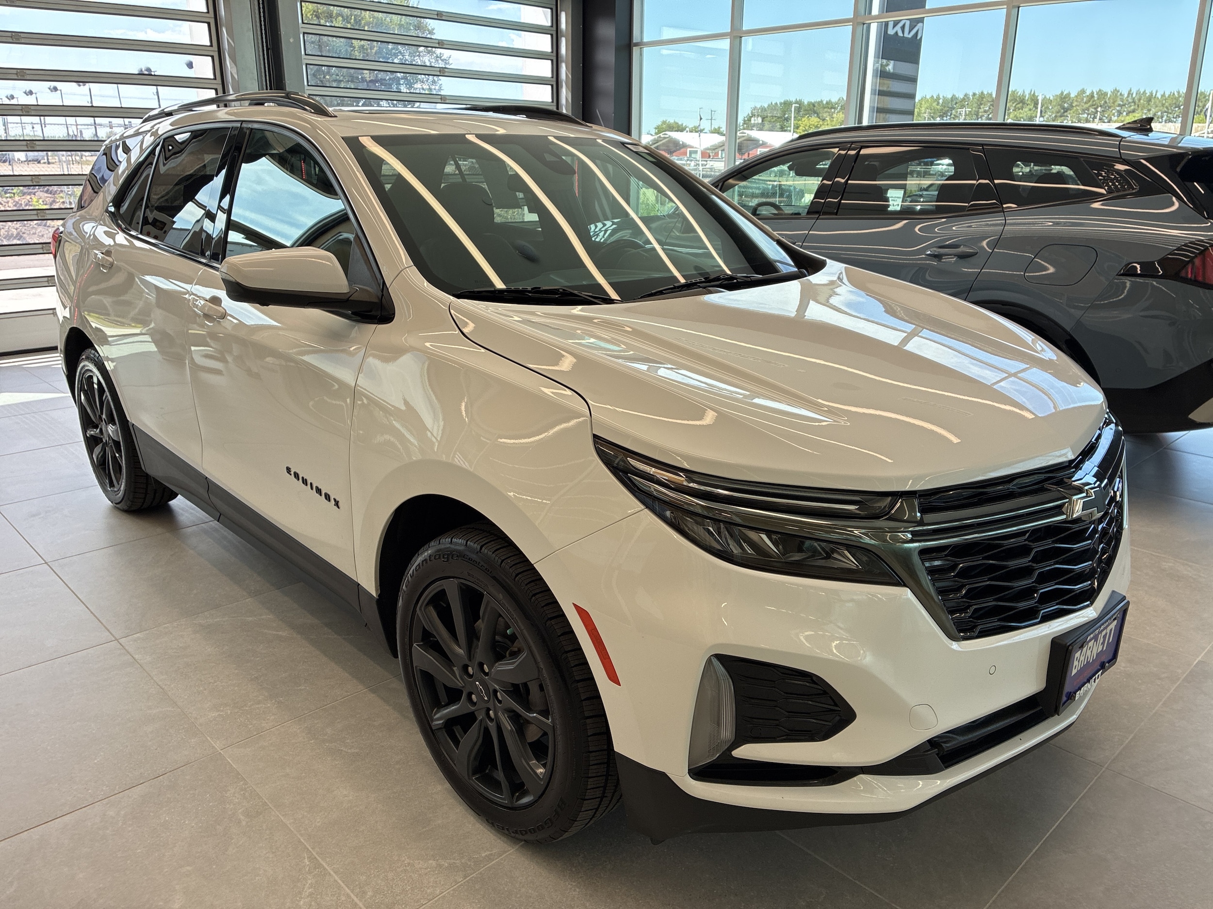 Used 2022 Chevrolet Equinox RS with VIN 3GNAXWEV2NS121174 for sale in White Bear Township, Minnesota