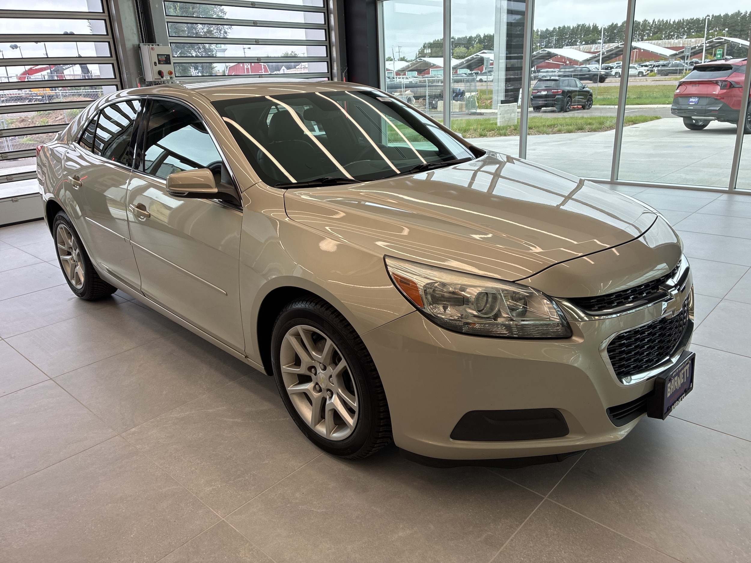 Used 2015 Chevrolet Malibu 1LT with VIN 1G11C5SL0FF295180 for sale in White Bear Township, MN