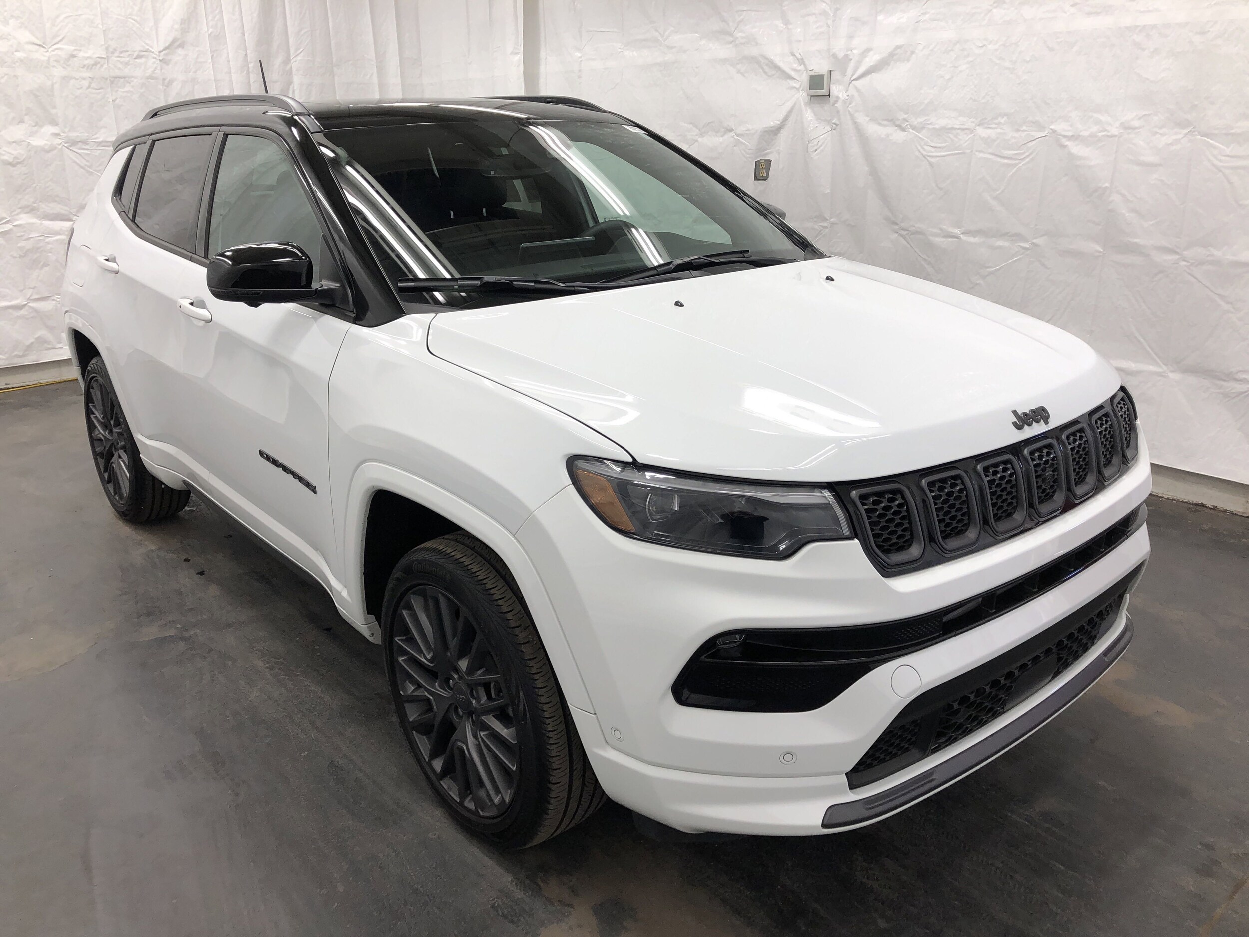 2023 Jeep Compass High Altitude photo 2