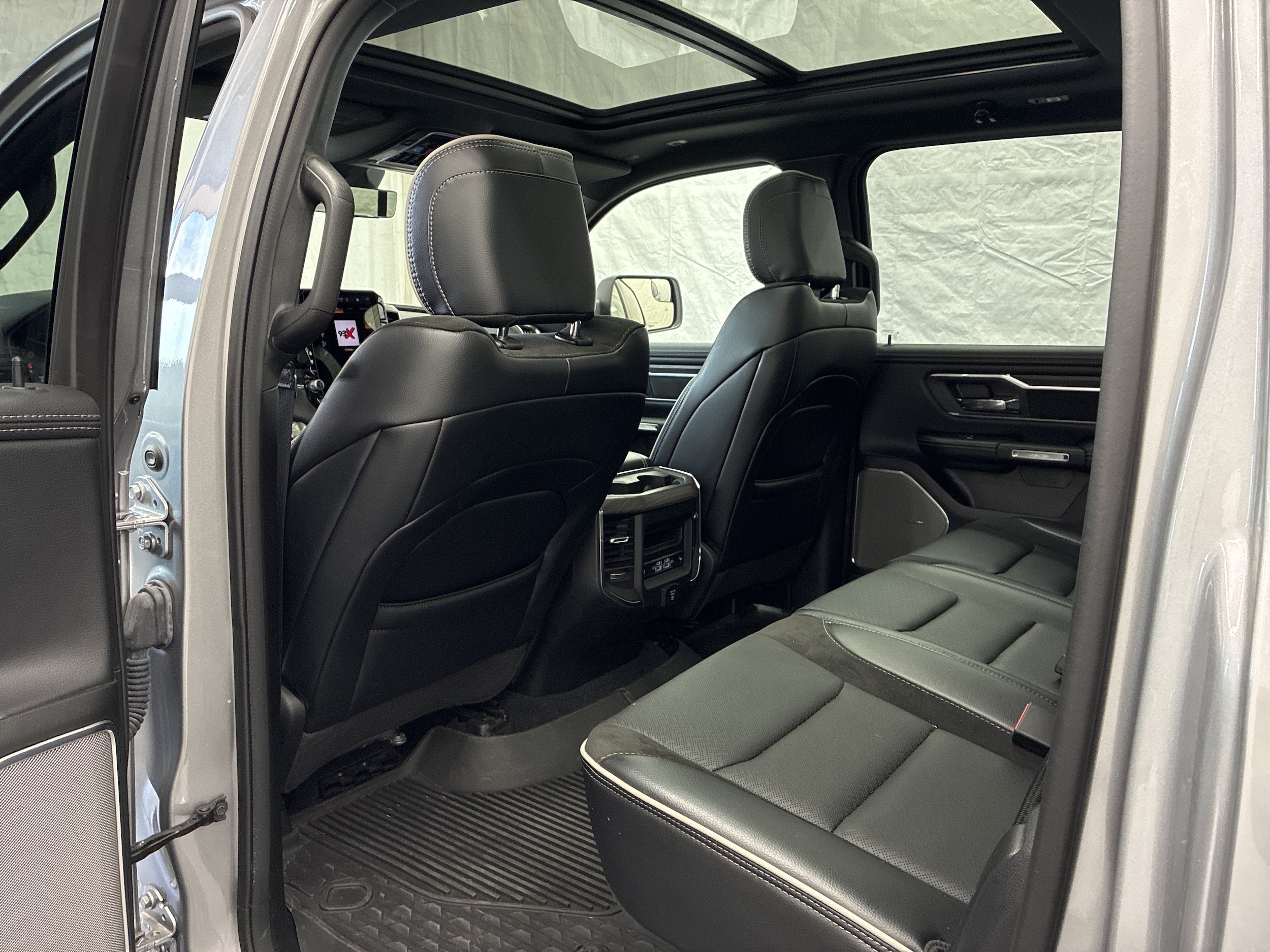 2025 RAM Ram 1500 Pickup Laramie - Photo 14