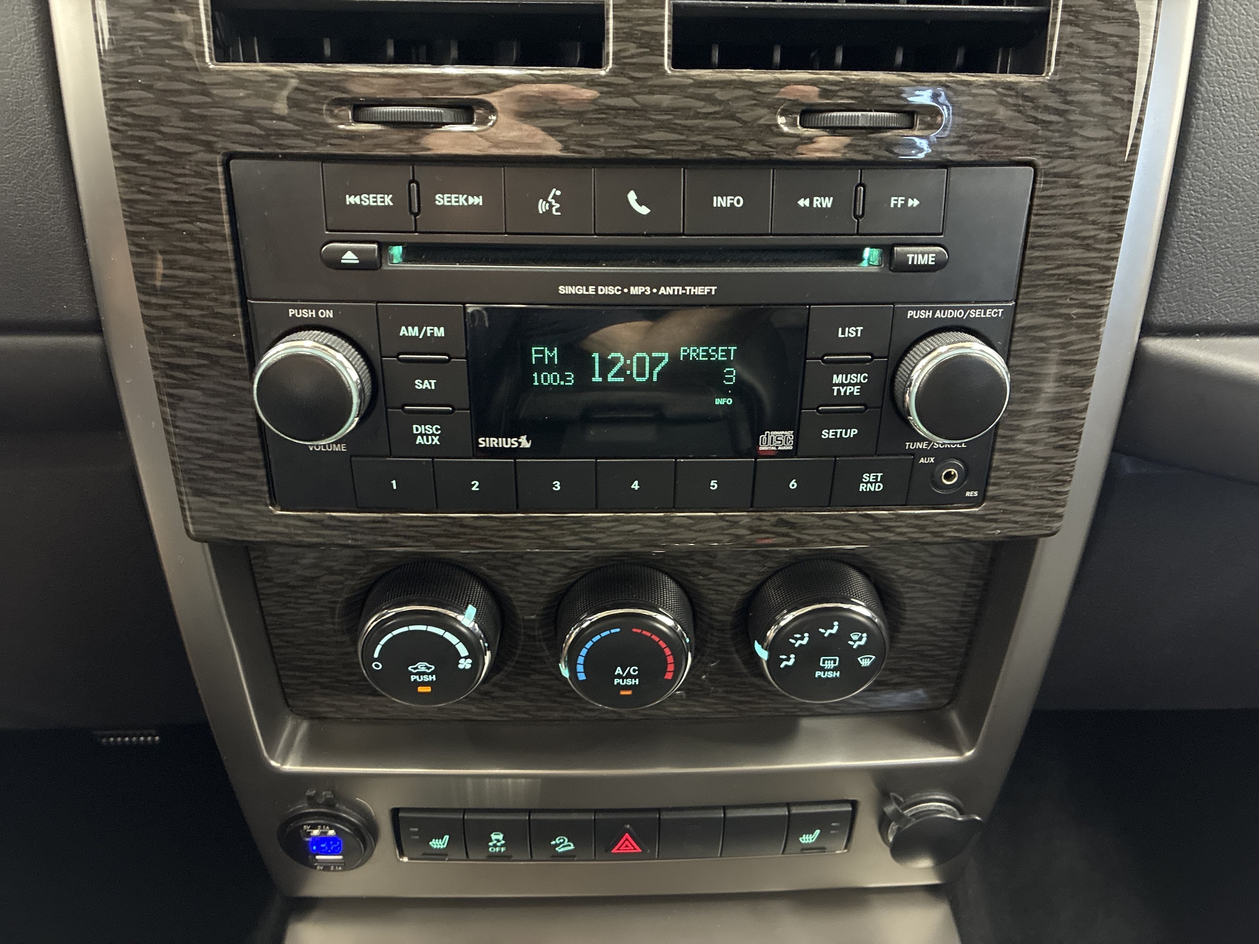 2012 Jeep Liberty Limited - Photo 21