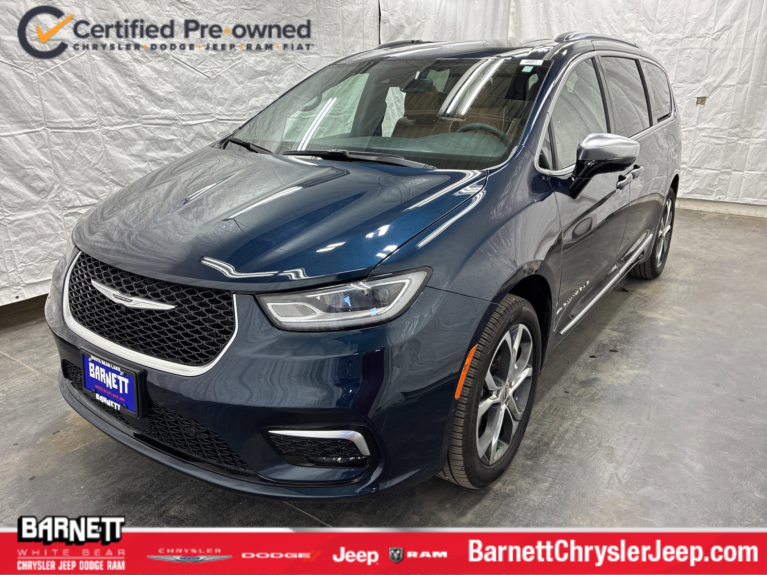 2025 Chrysler Pacifica Pinnacle AWD's photo