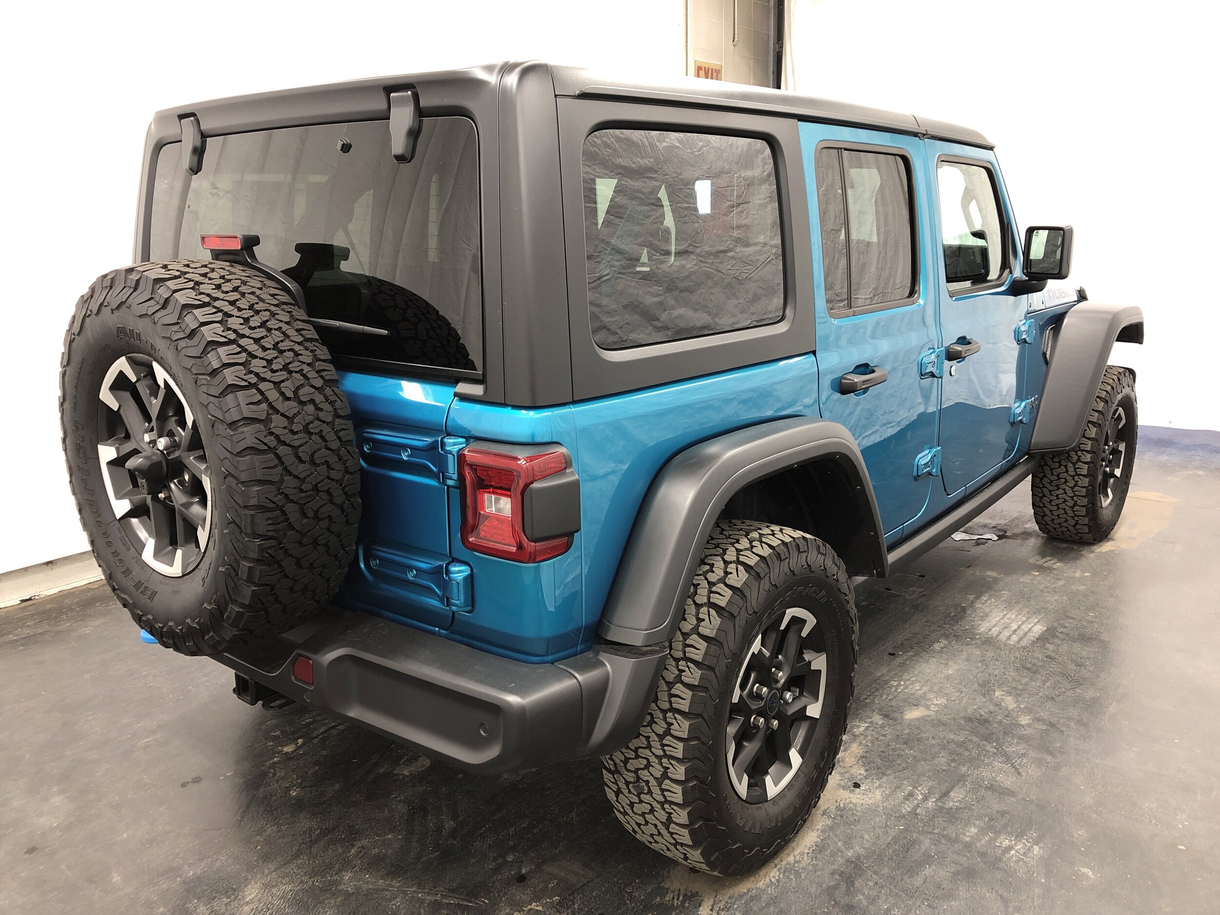 2024 Jeep Wrangler 4xe Rubicon photo 3