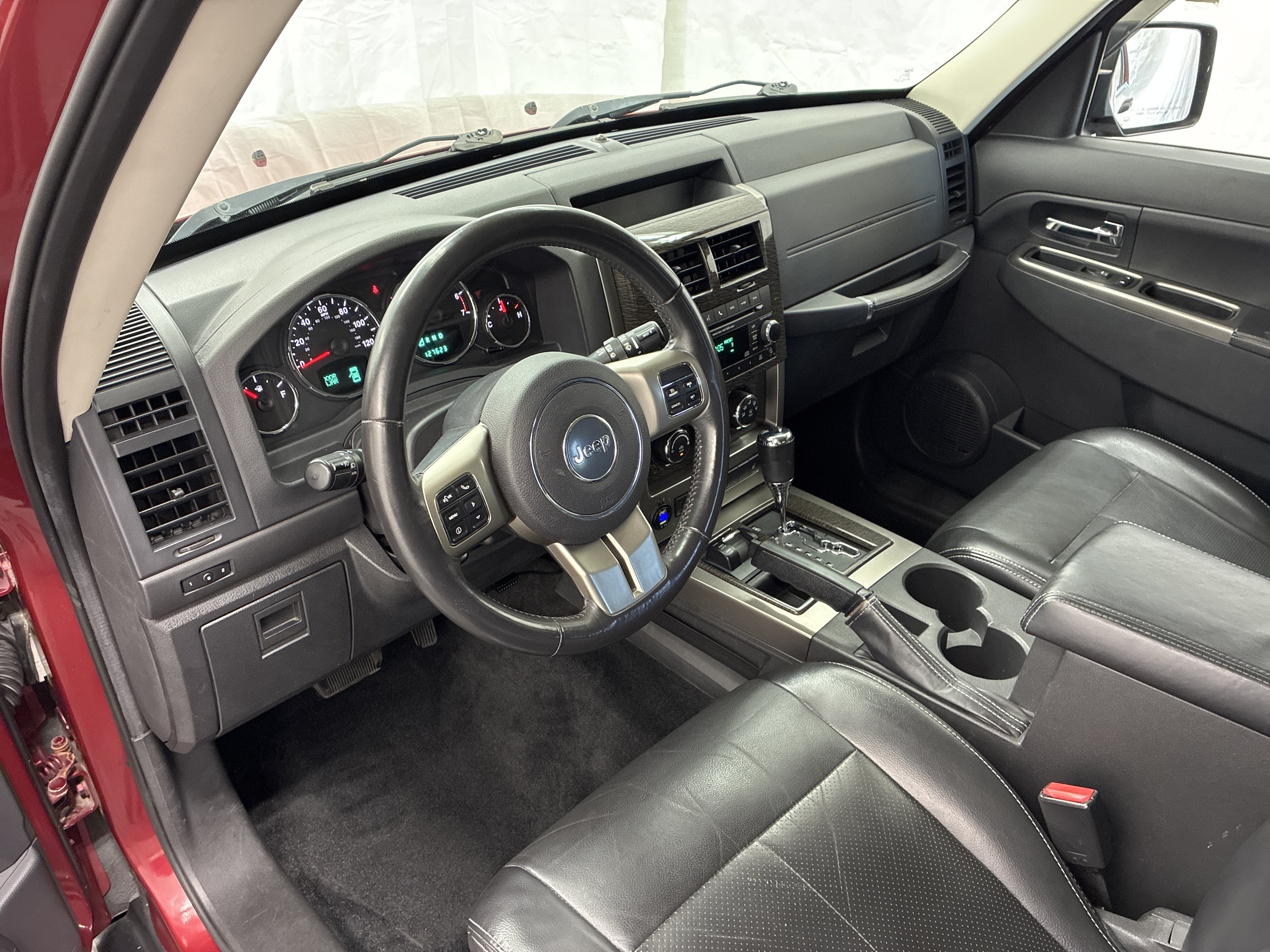 2012 Jeep Liberty Limited - Photo 14