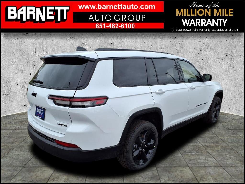 2025 Jeep Grand Cherokee Limited photo 3