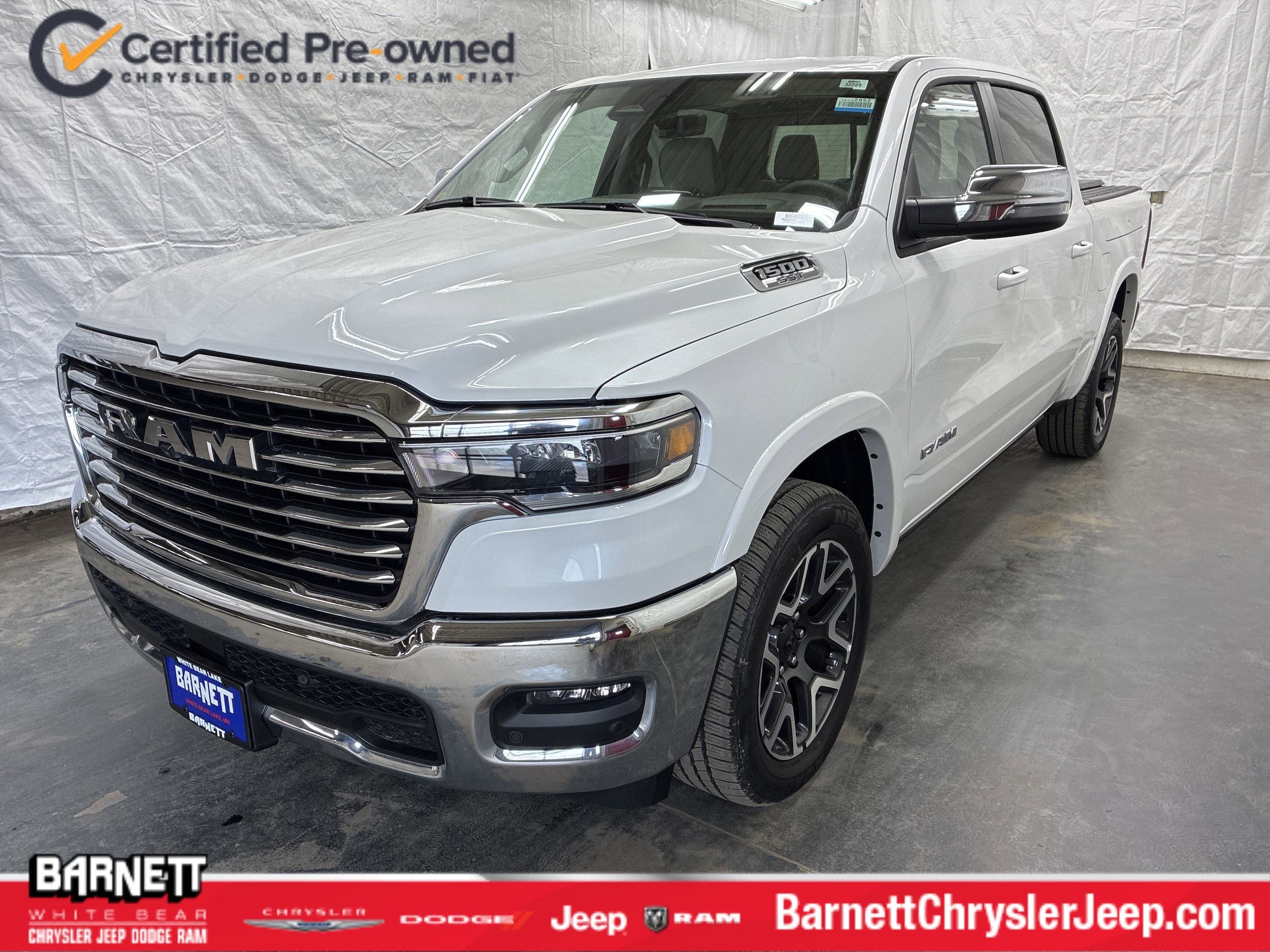 2025 RAM 1500 Laramie 4x4 Crew Cab 5'7's photo