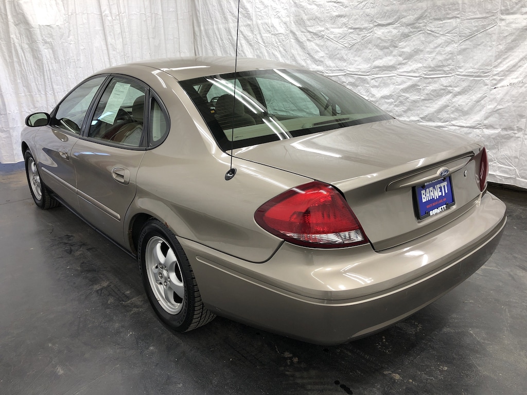 Used 2006 Ford Taurus SE Sedan
