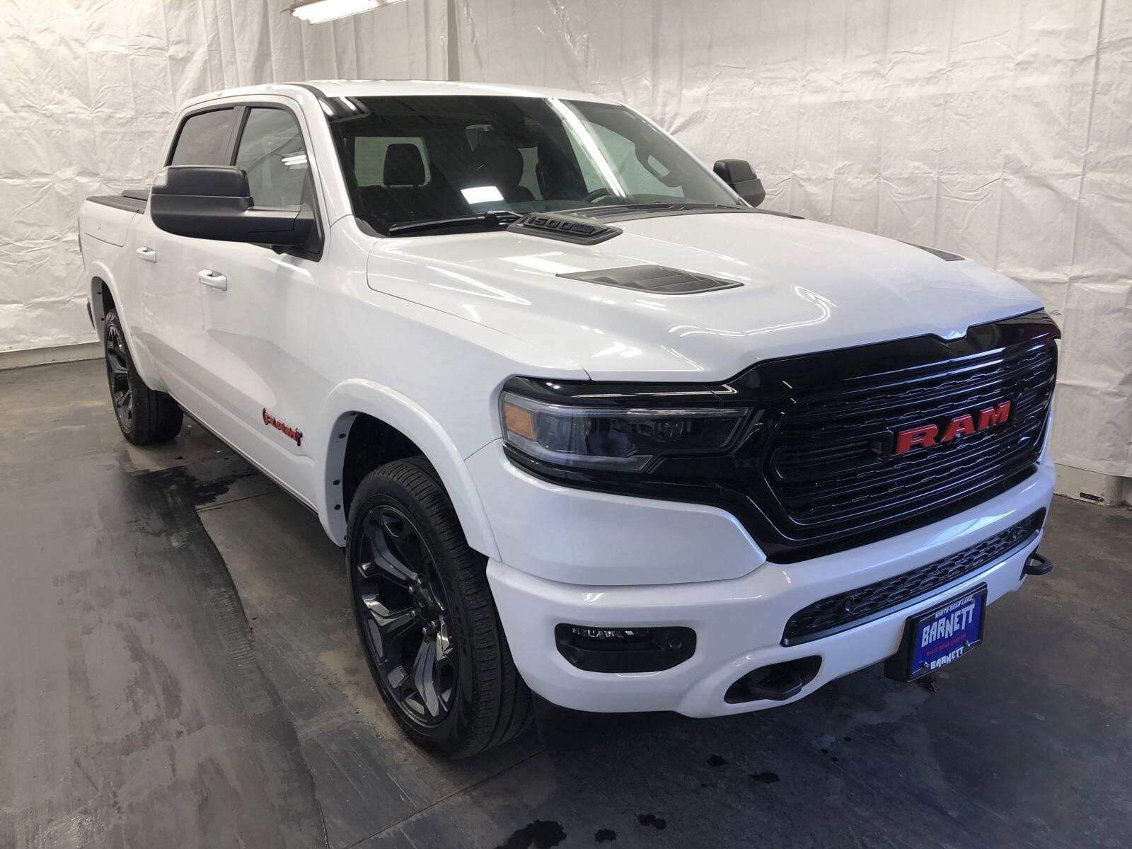 2023 Ram 1500 Limited photo 2
