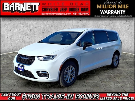 2026 Chrysler Pacifica SELECT AWD Passenger Van