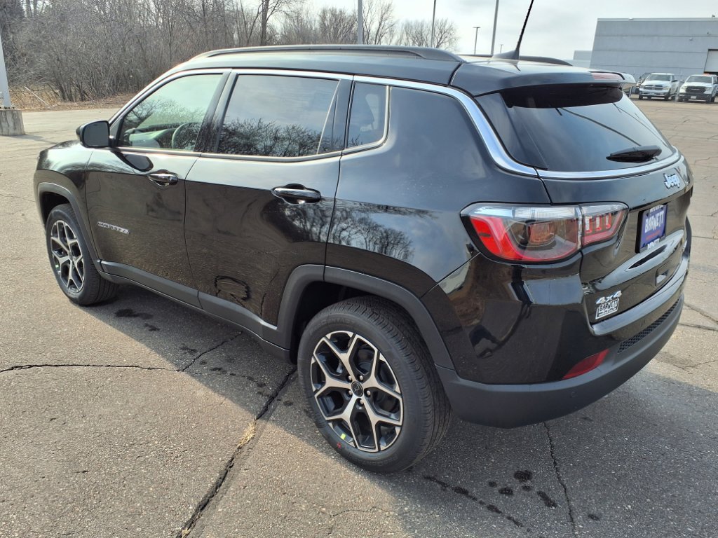 2025 Jeep Compass Limited photo 2