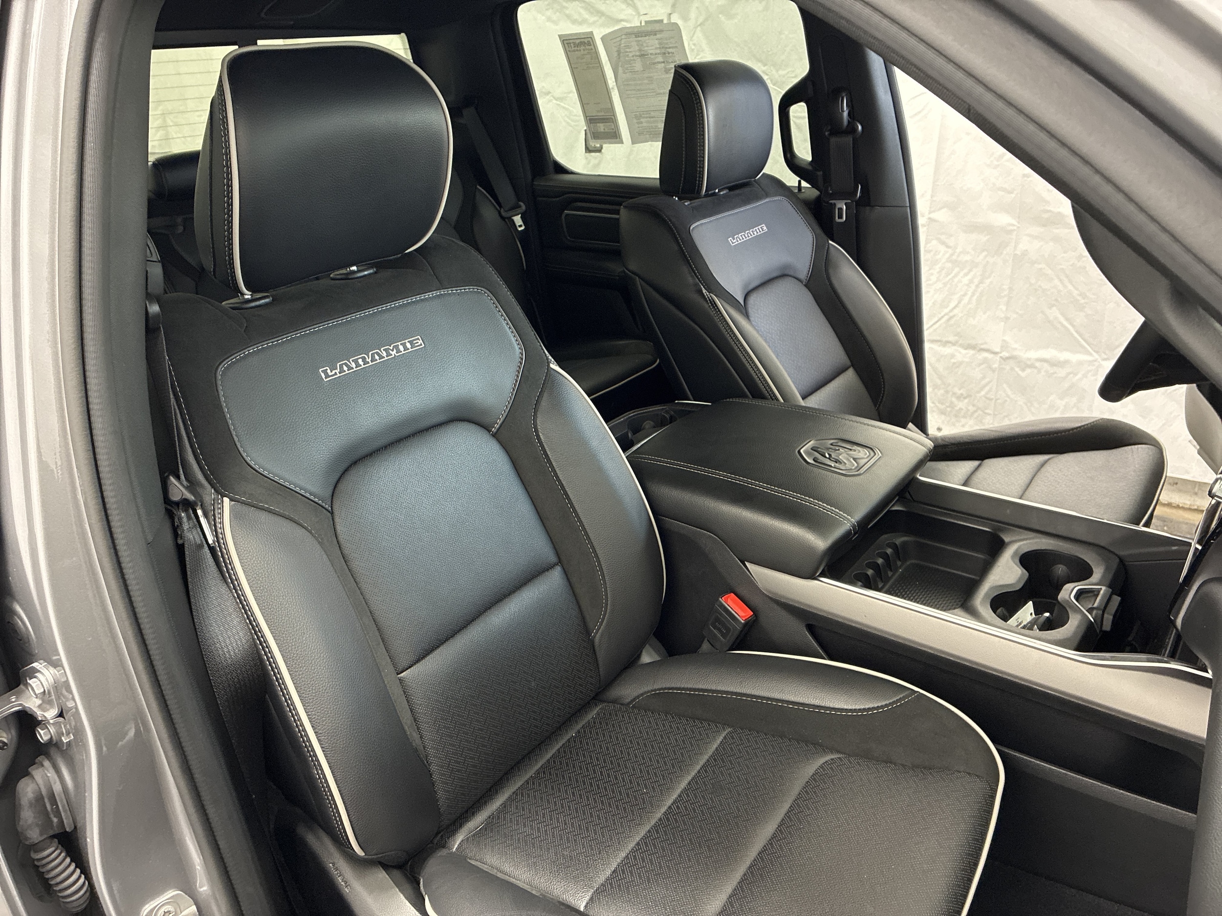 2025 RAM Ram 1500 Pickup Laramie - Photo 17