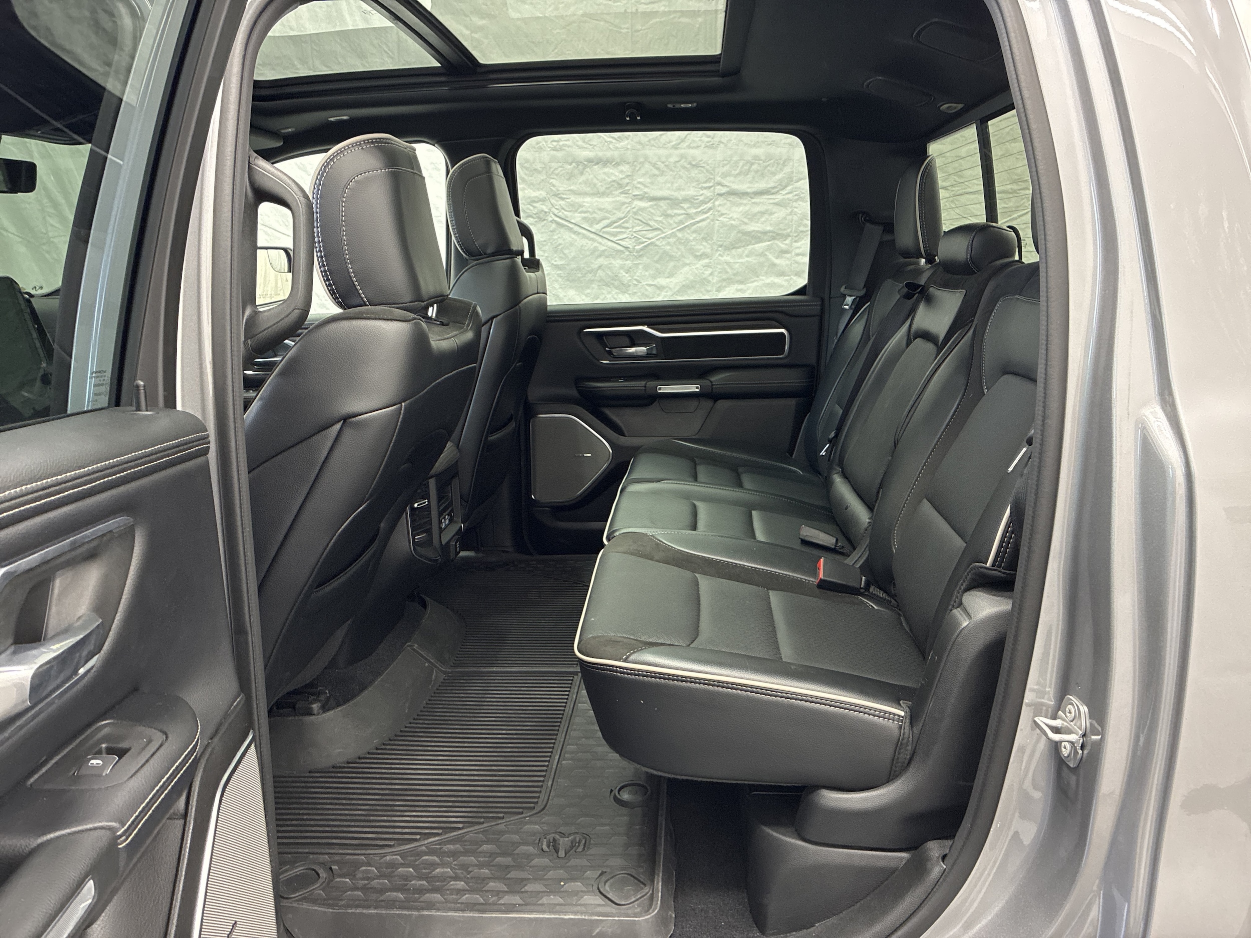 2025 RAM Ram 1500 Pickup Laramie - Photo 12