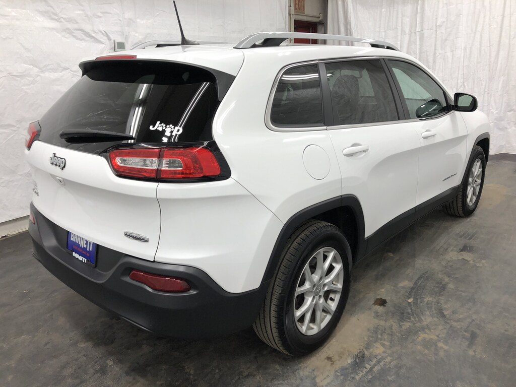 Used 2017 Jeep Cherokee Latitude SUV