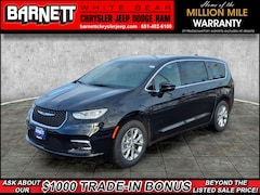 2026 Chrysler Pacifica SELECT AWD Passenger Van
