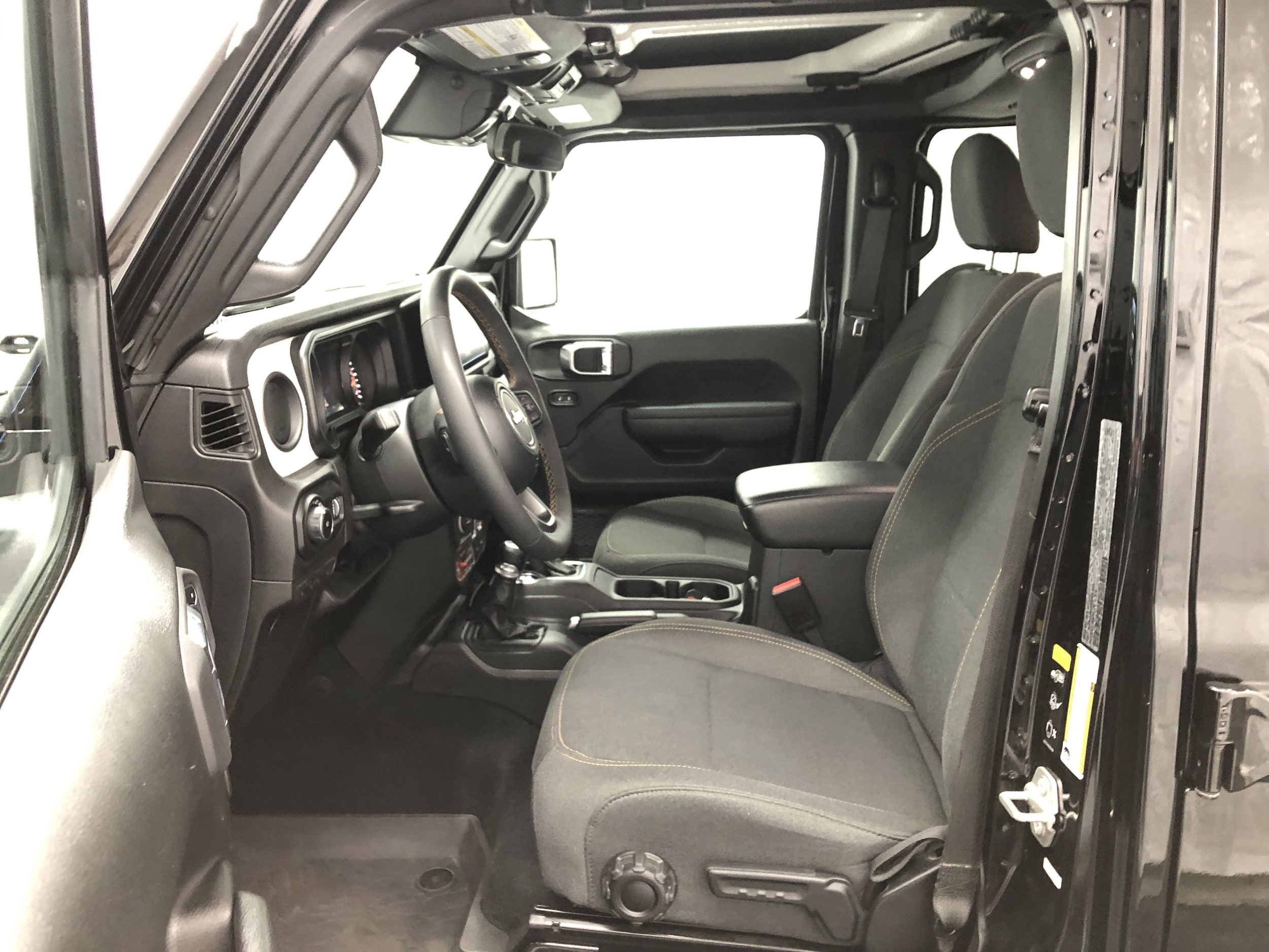 2024 Jeep Wrangler 4-Door Willys - Photo 9