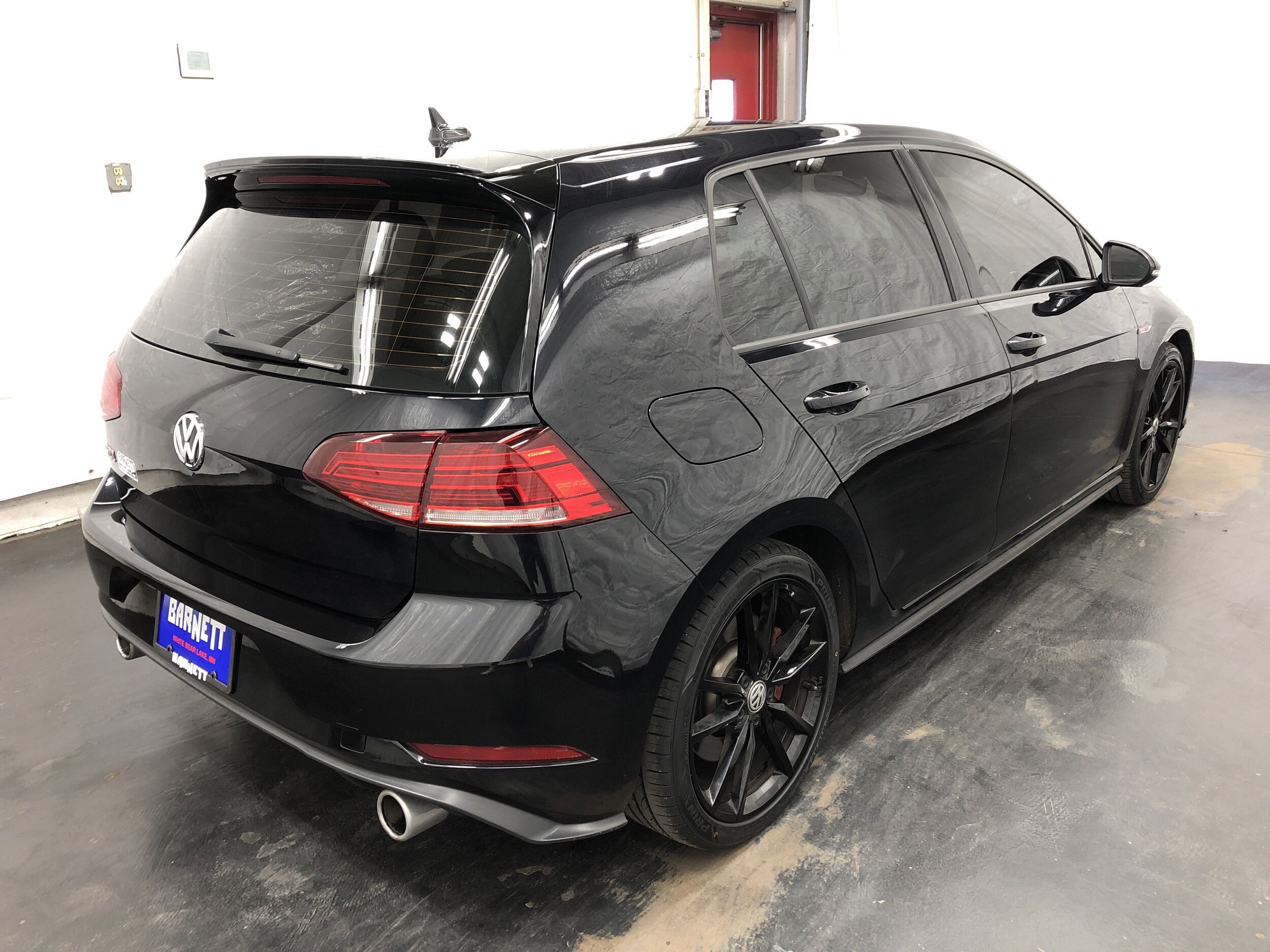 2021 Volkswagen Golf GTI SE photo 3