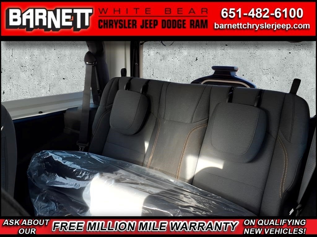 2026 Jeep Wrangler 2-Door Willys - Photo 7