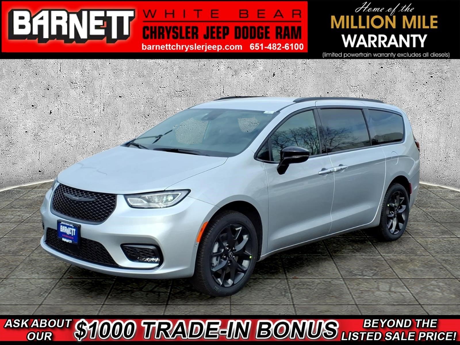 2026 Chrysler Pacifica Select AWD's photo