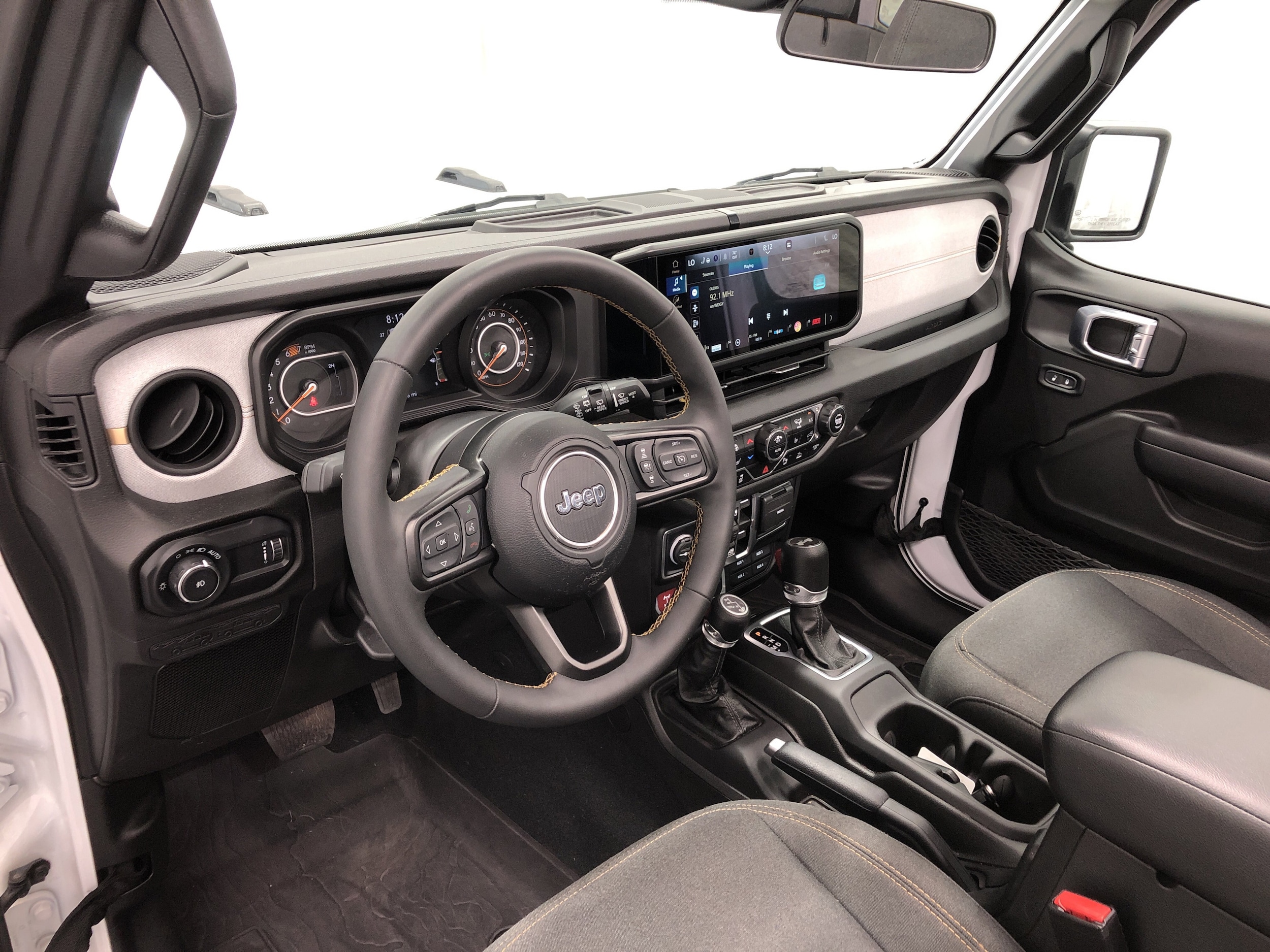 2024 Jeep Wrangler 4-Door Willys - Photo 10