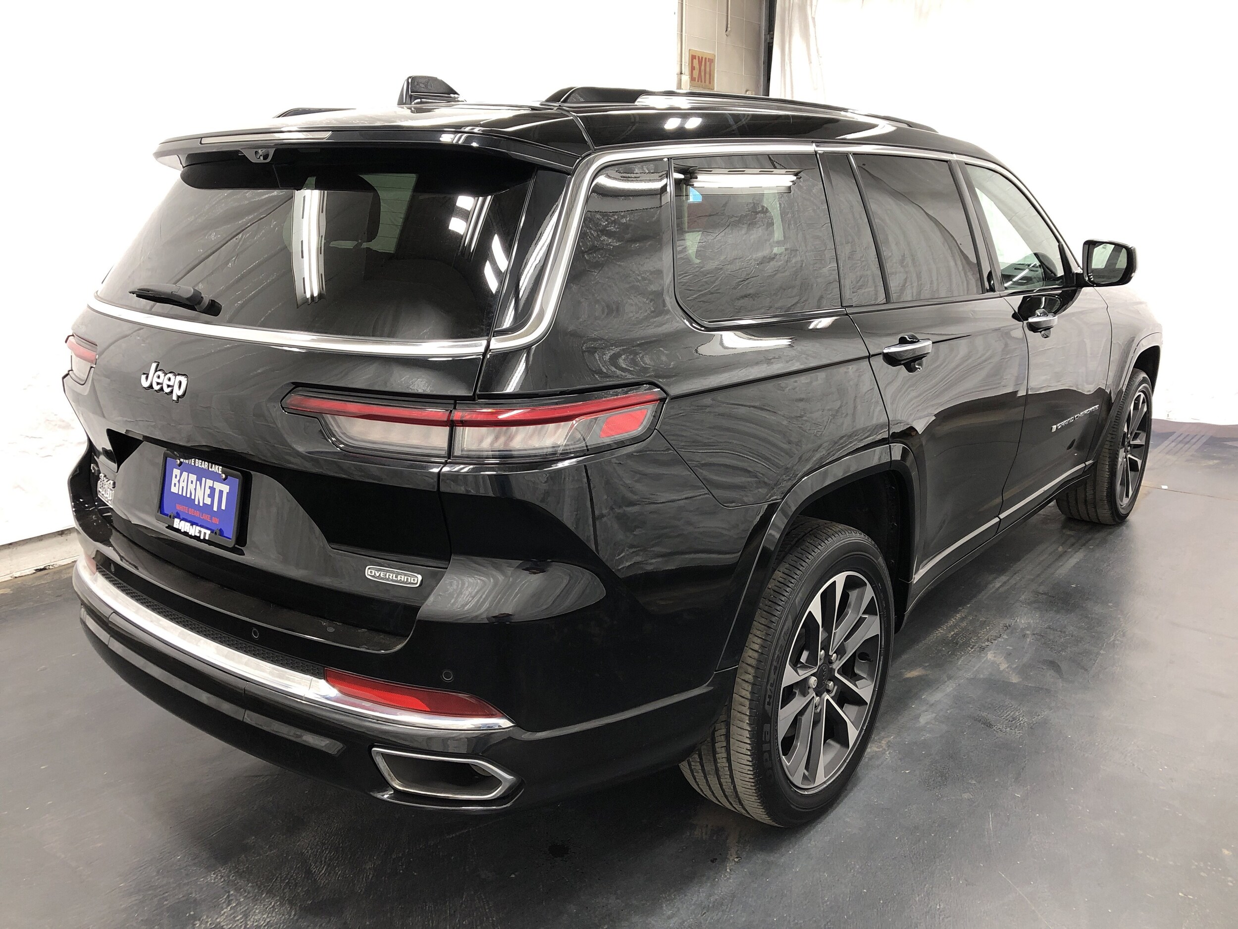 2021 Jeep Grand Cherokee Overland photo 3