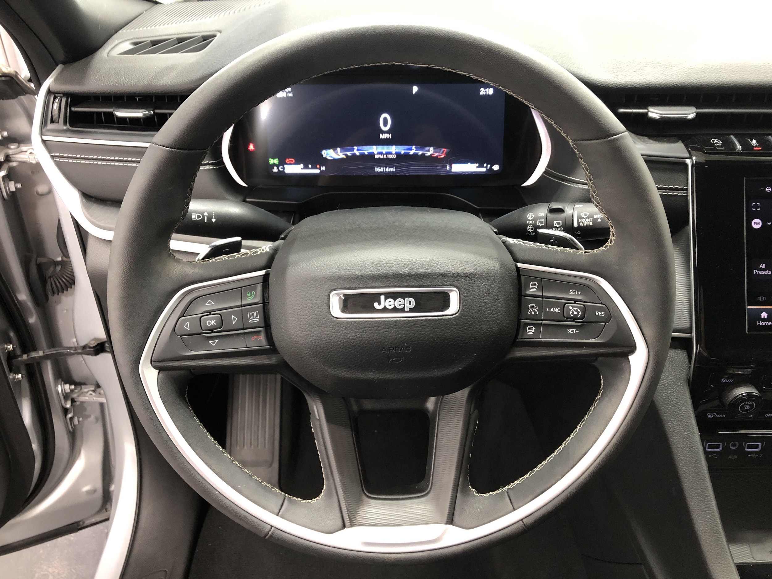 2023 Jeep Grand Cherokee Altitude - Photo 12