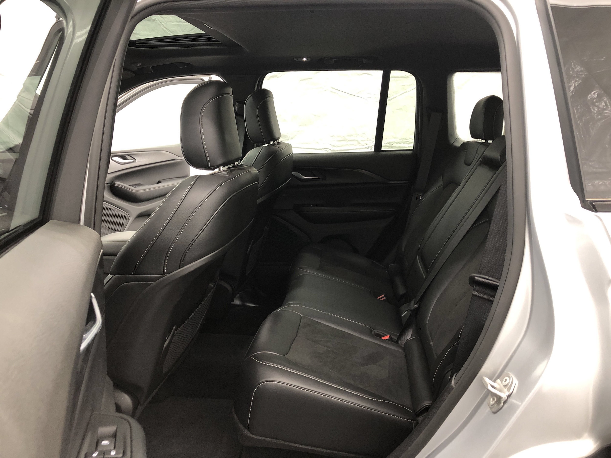 2023 Jeep Grand Cherokee Altitude - Photo 8