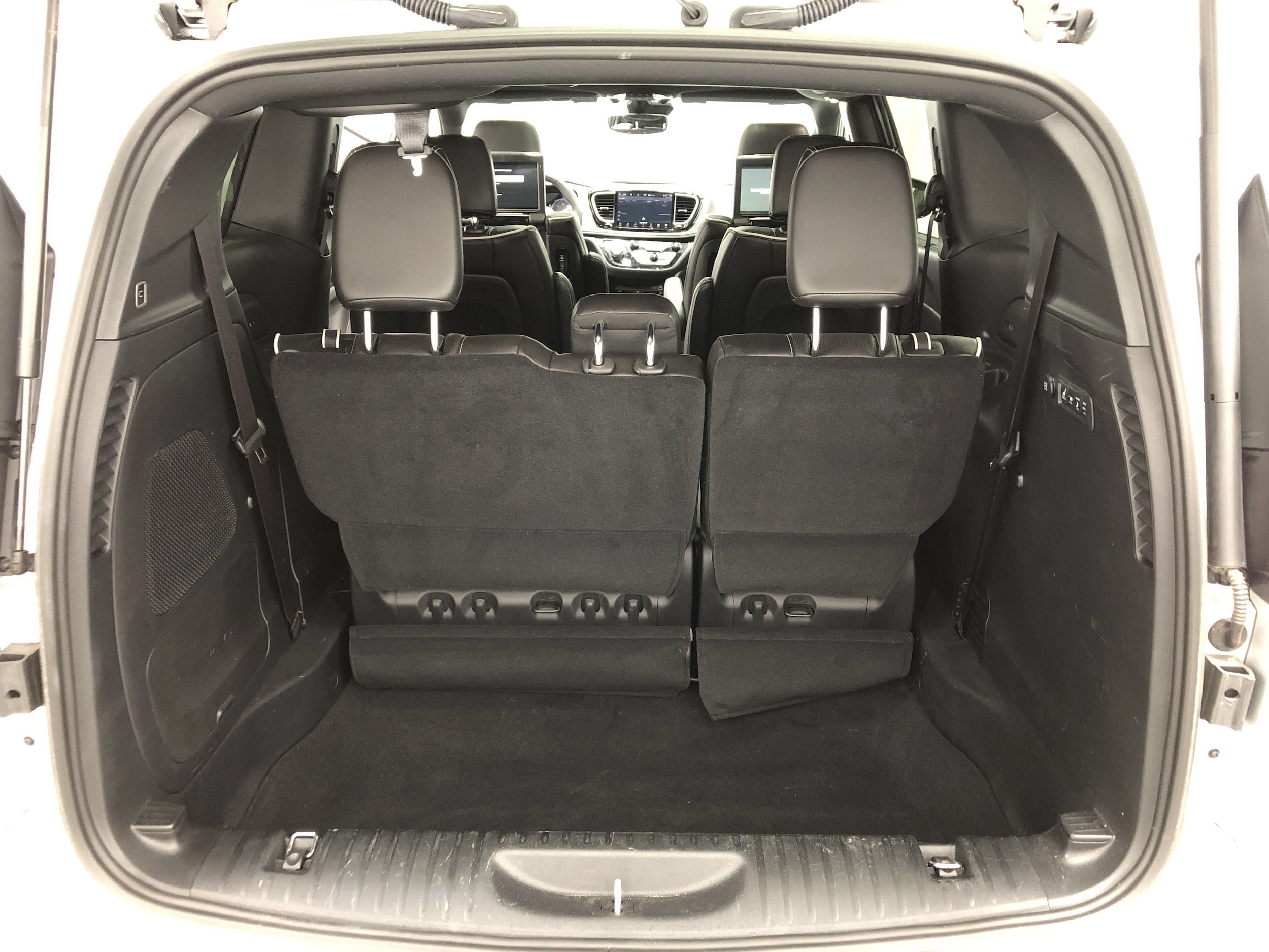 2024 Chrysler Pacifica Limited - Photo 7