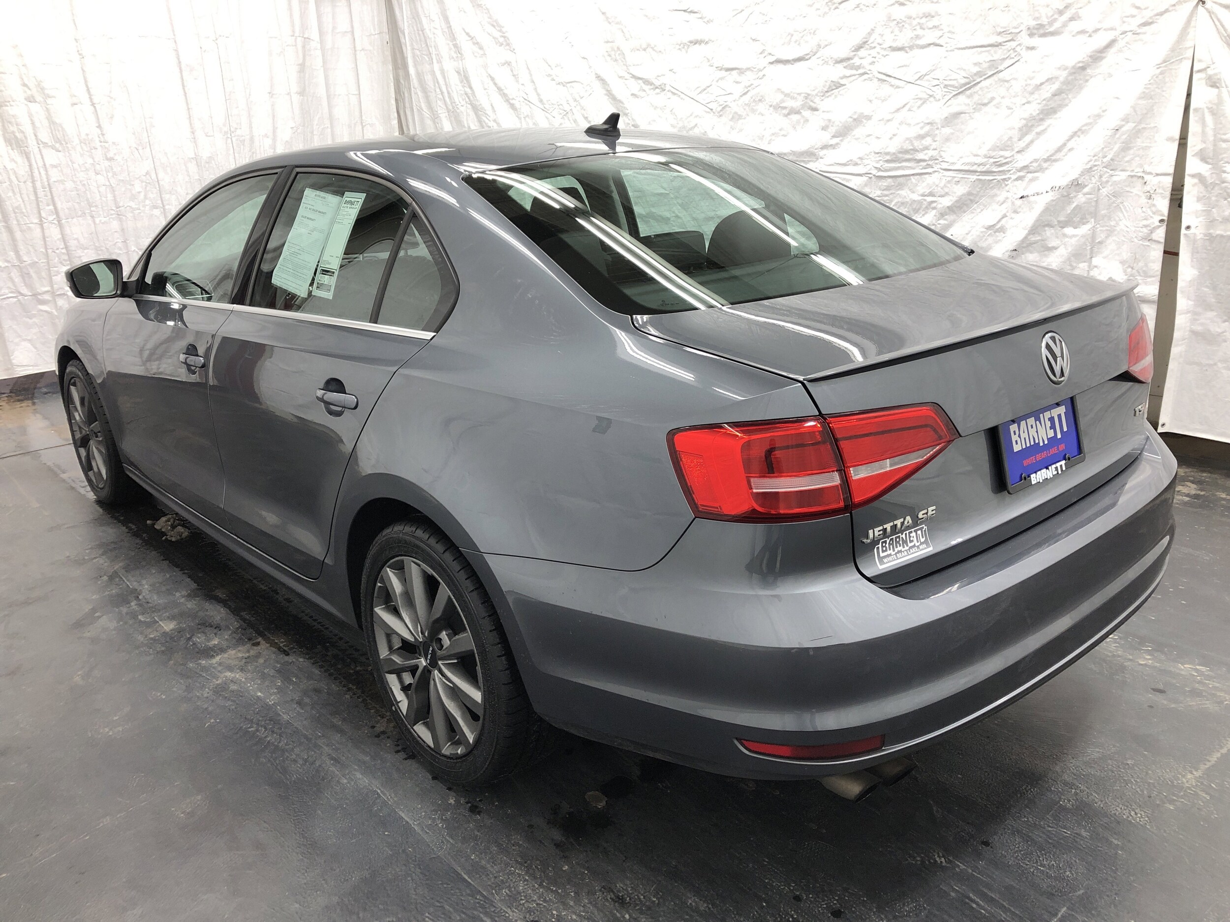 2015 Volkswagen Jetta 1.8T SE photo 4