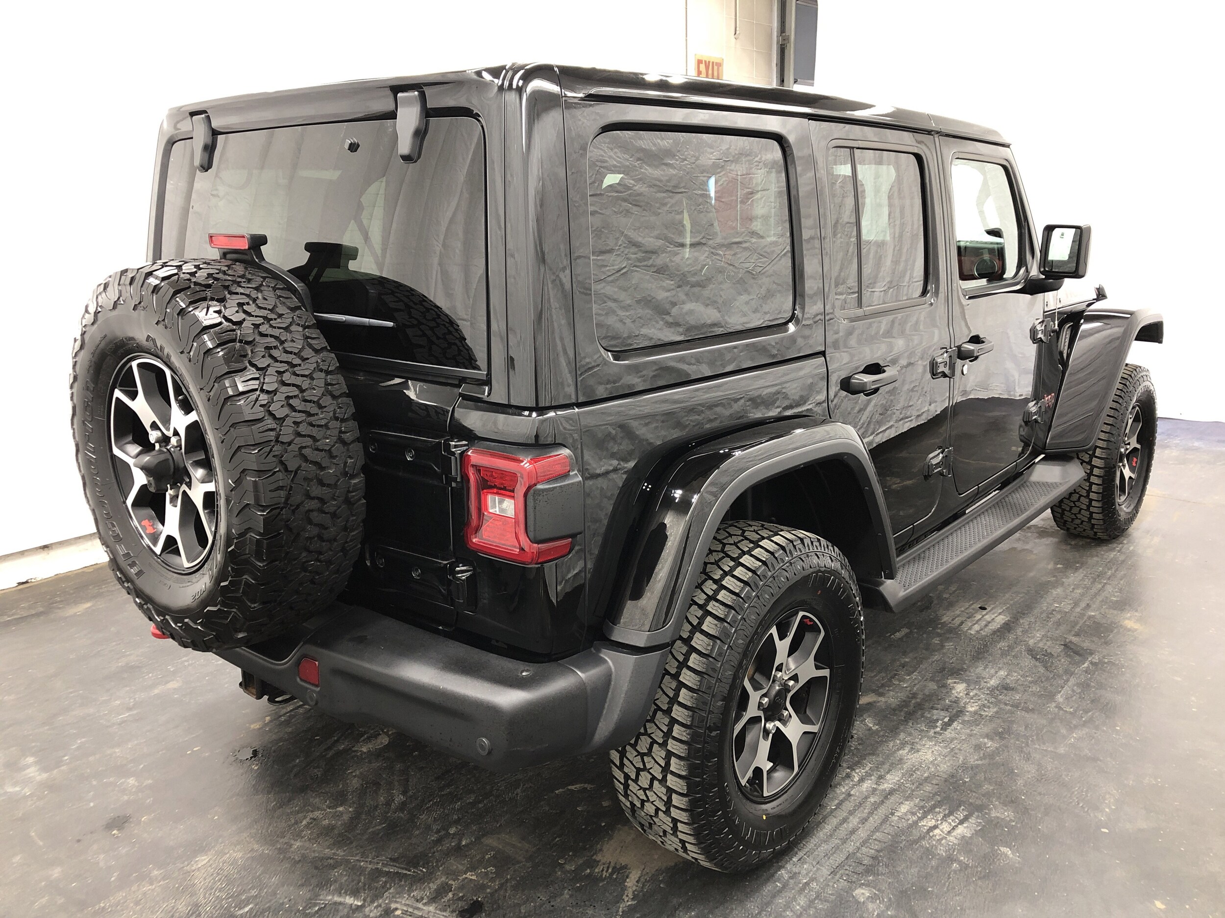 2020 Jeep Wrangler Unlimited Rubicon photo 3