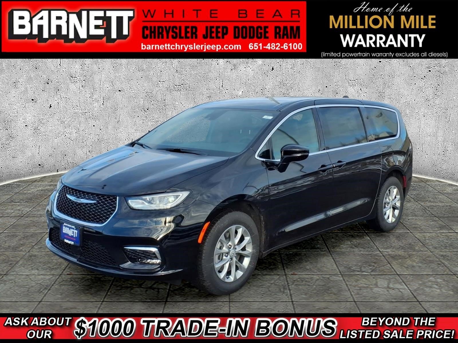 2026 Chrysler Pacifica Select AWD's photo