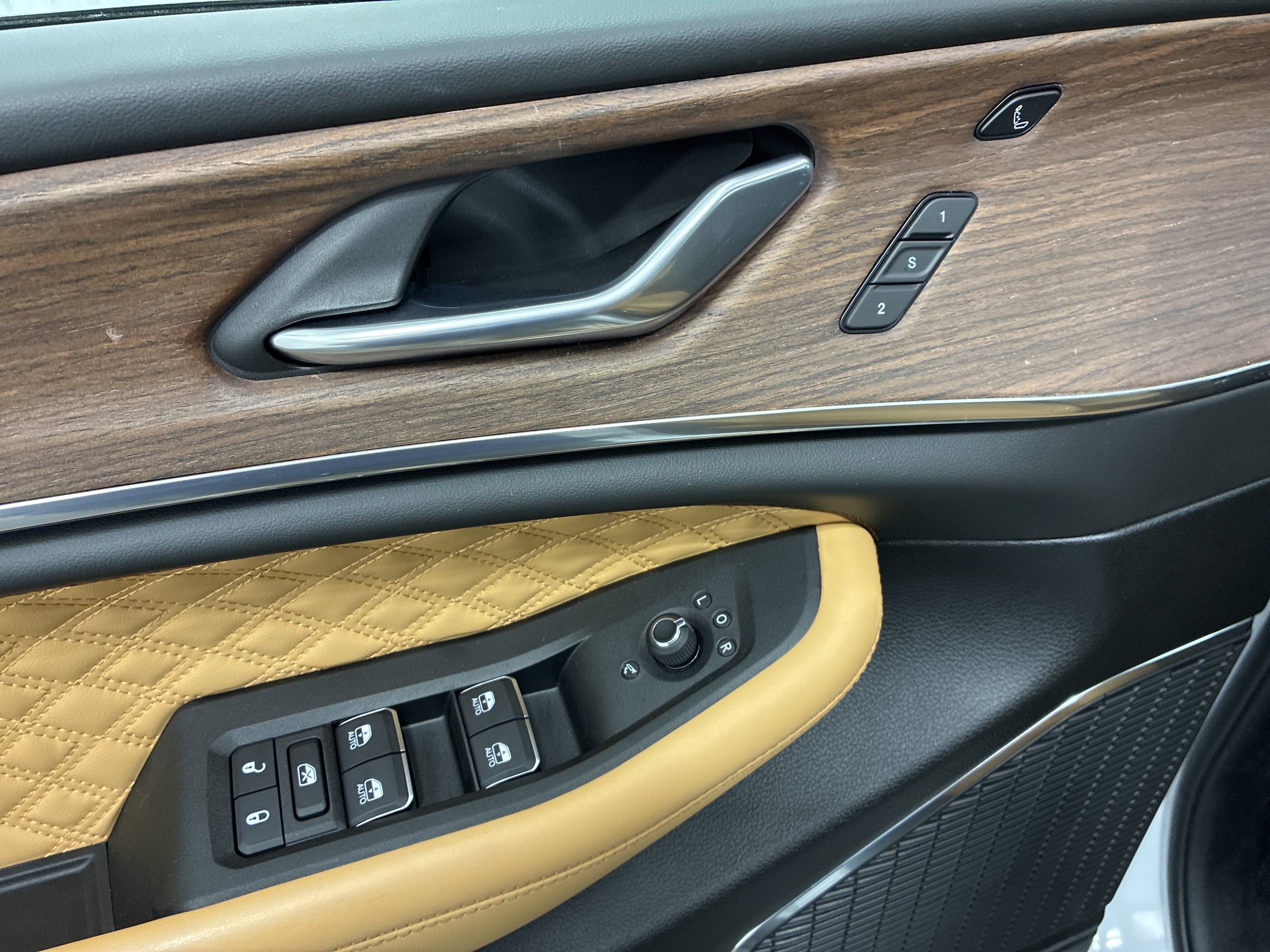 2025 Jeep Grand Cherokee Summit - Photo 20