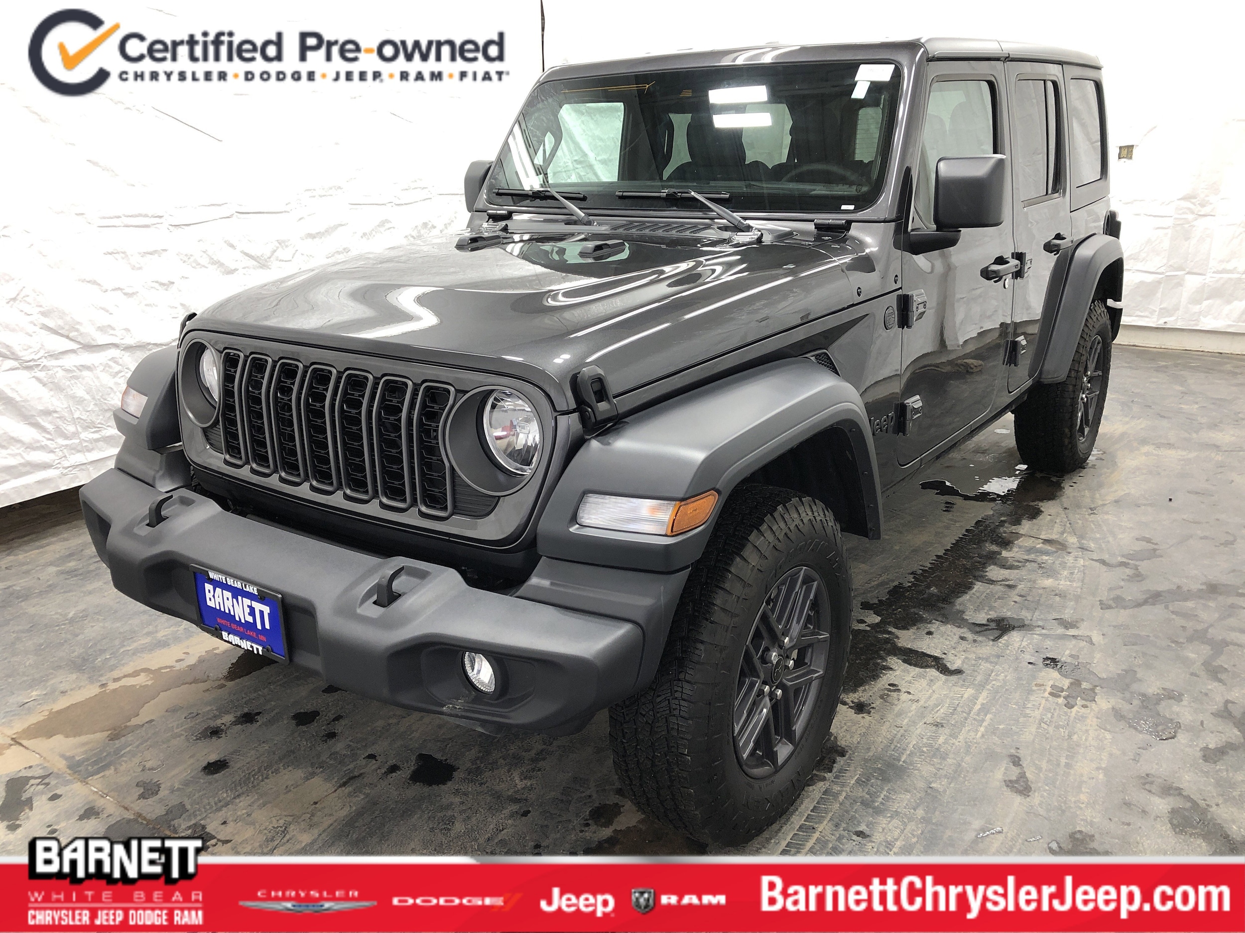 2025 Jeep Wrangler Sport S's photo