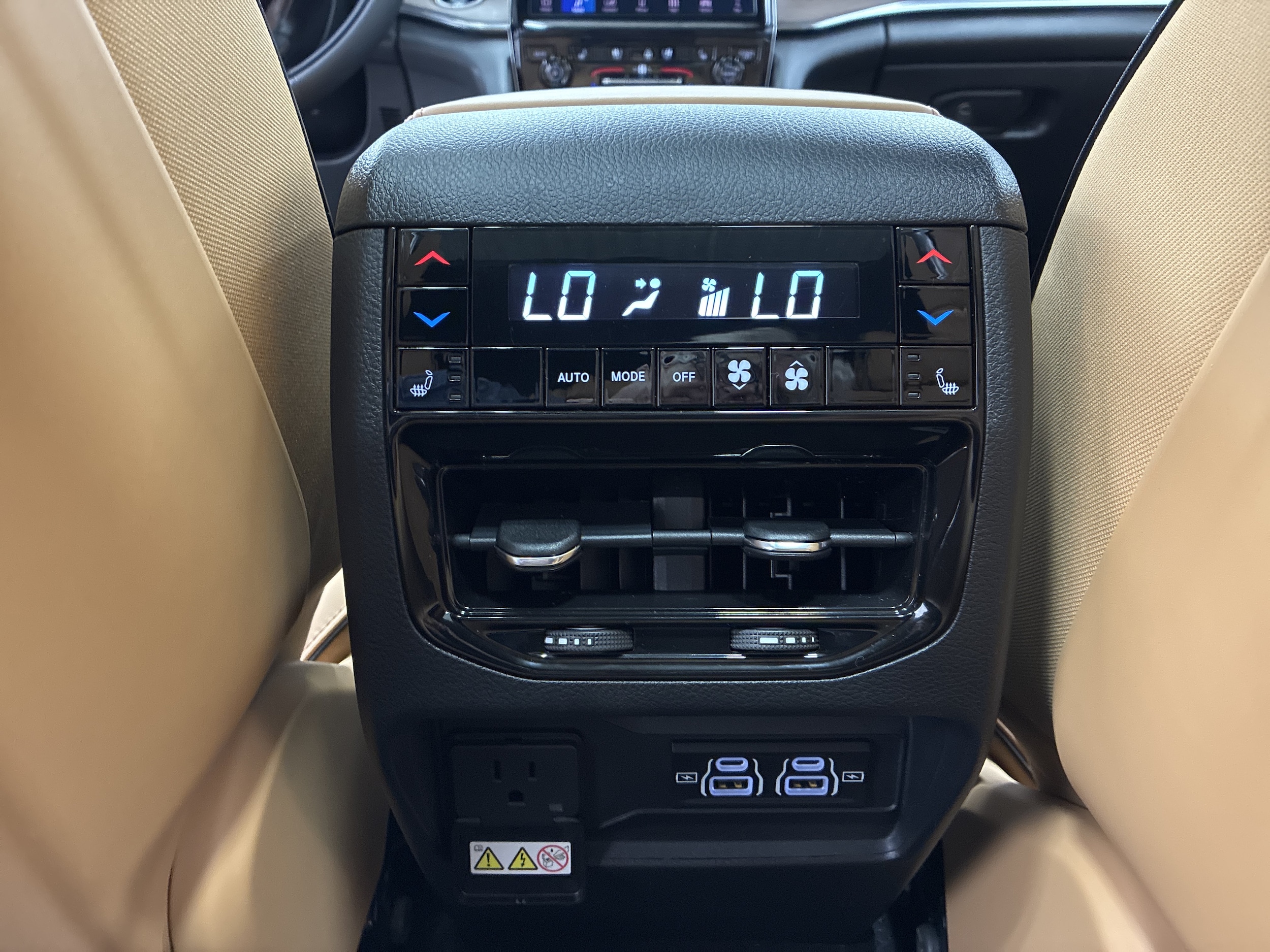 2025 Jeep Grand Cherokee Summit - Photo 14