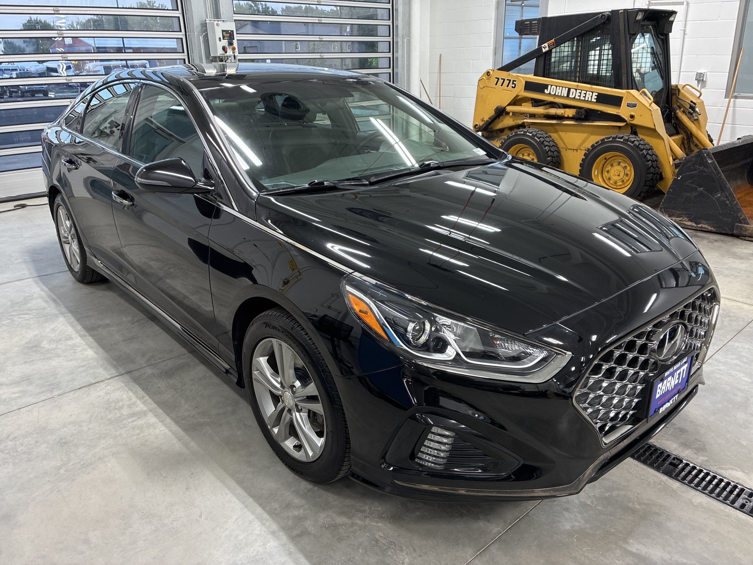 Used 2018 Hyundai Sonata Sport with VIN 5NPE34AF0JH627146 for sale in Saint Paul, Minnesota