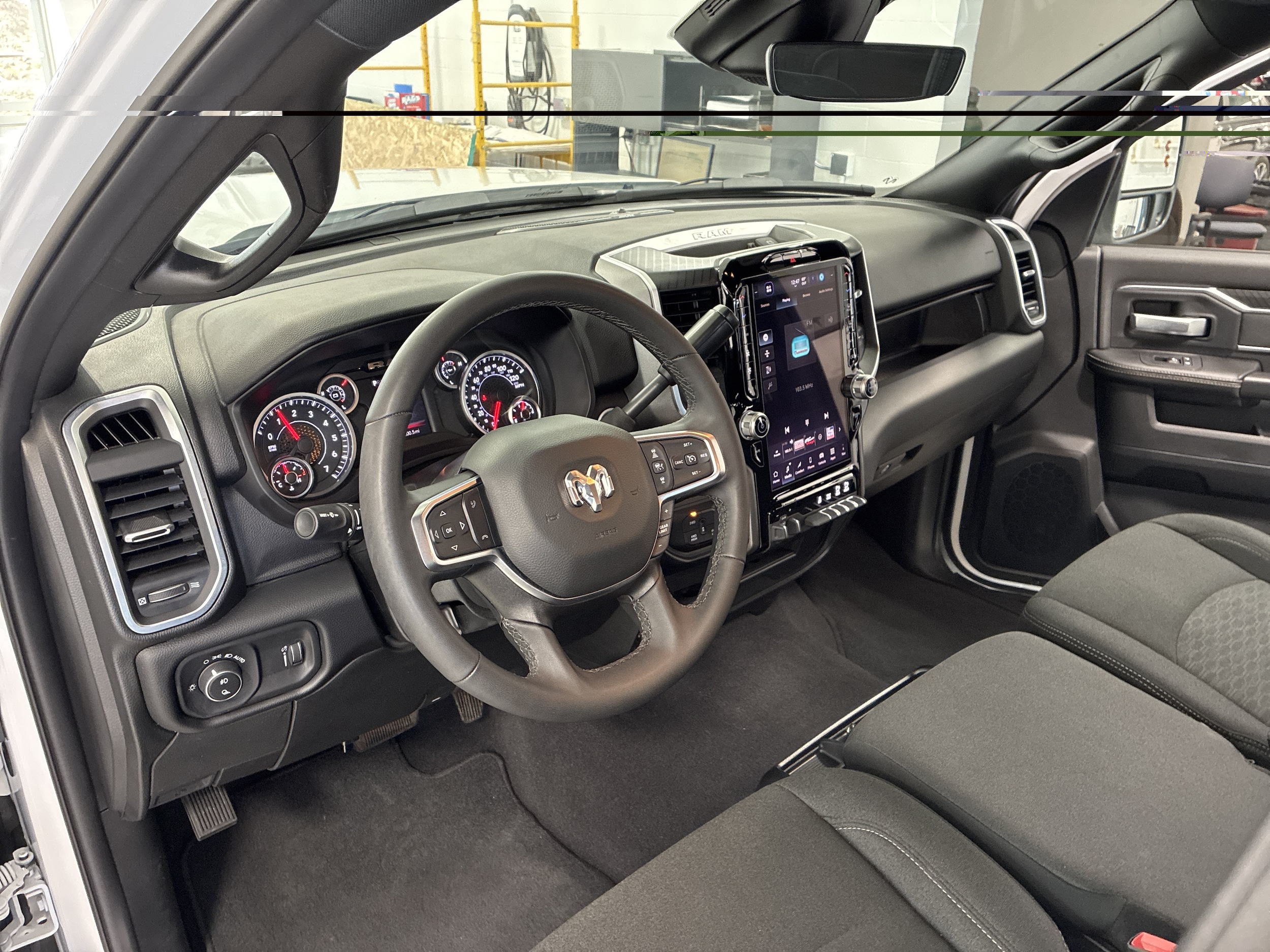 2025 RAM Ram 2500 Pickup Big Horn - Photo 17