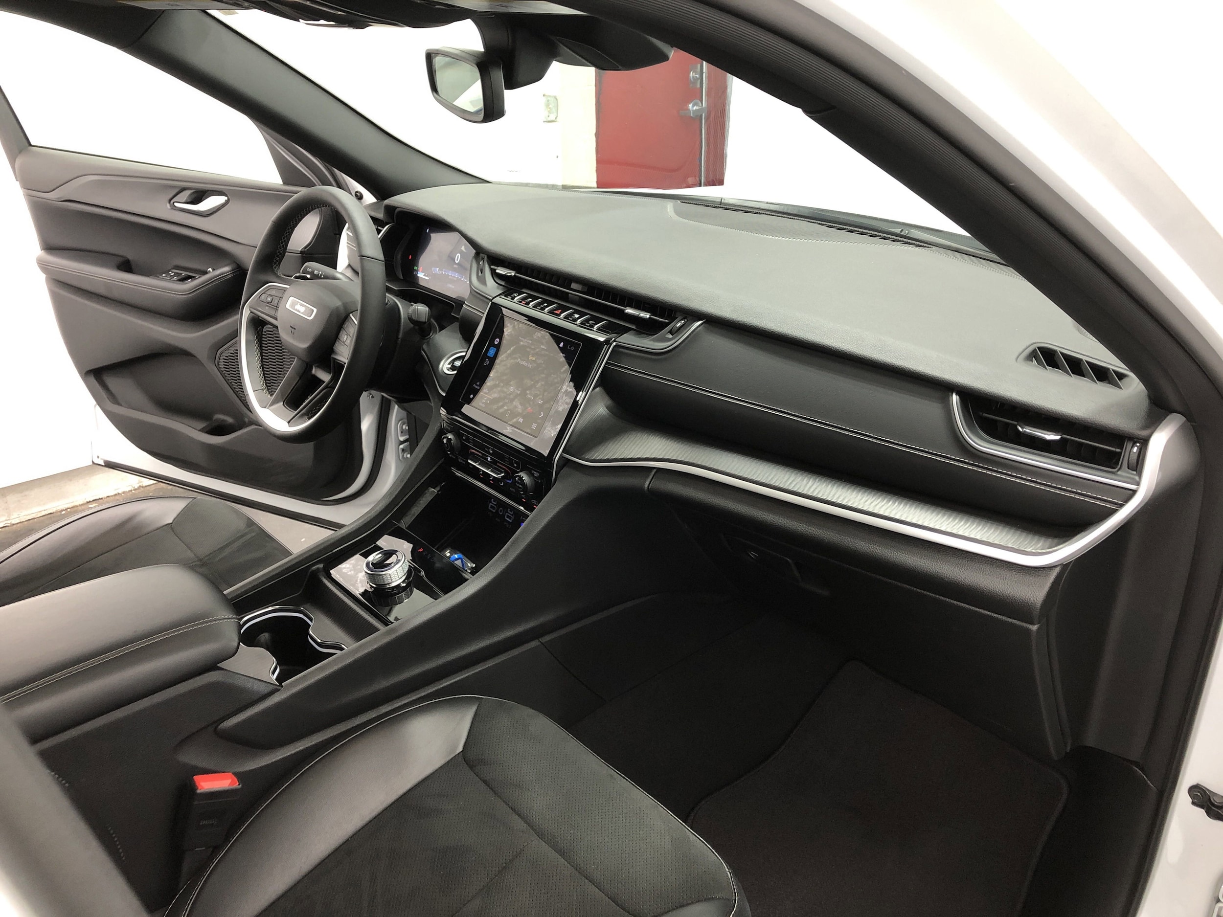 2024 Jeep Grand Cherokee Altitude - Photo 11