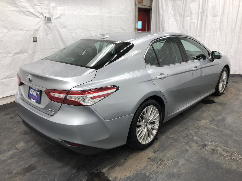 Used 2019 Toyota Camry Hybrid Hybrid XLE Sedan