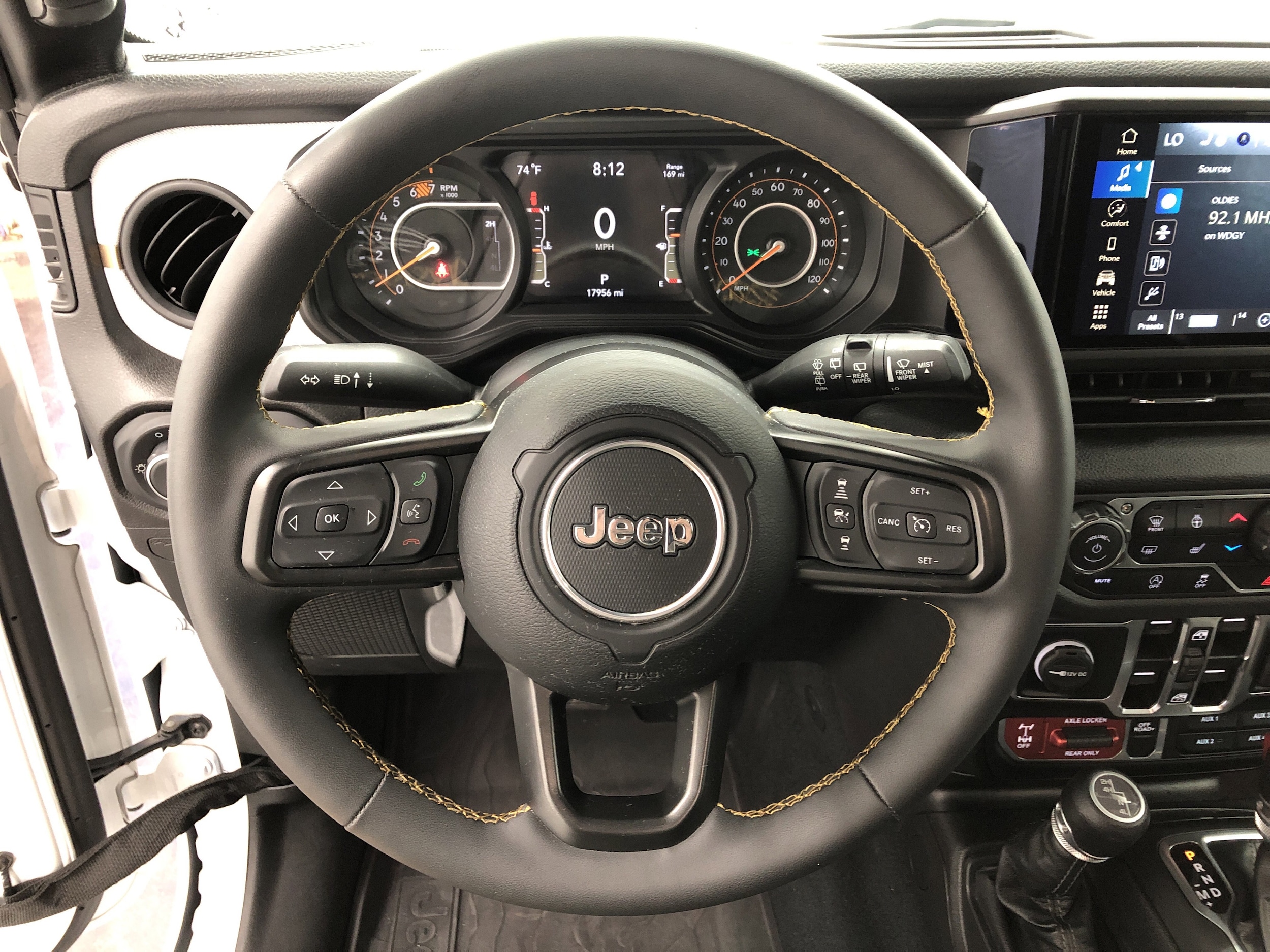 2024 Jeep Wrangler 4-Door Willys - Photo 12