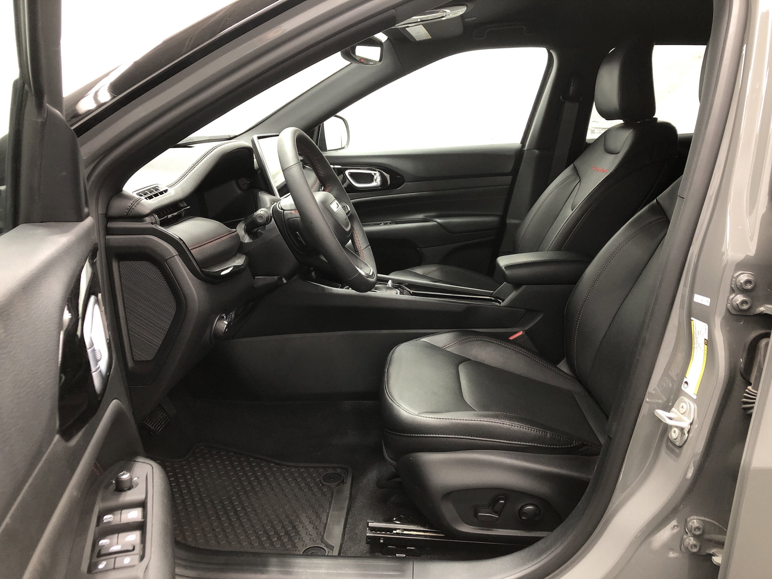 2023 Jeep Compass Trailhawk - Photo 9