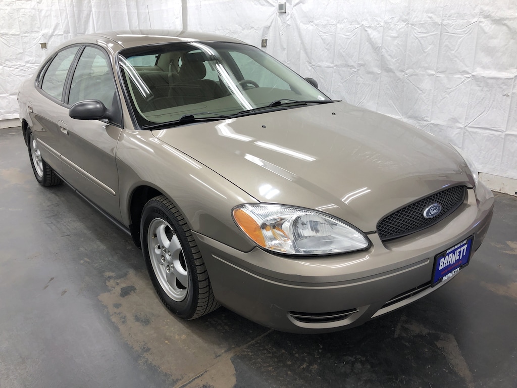 Used 2006 Ford Taurus SE Sedan